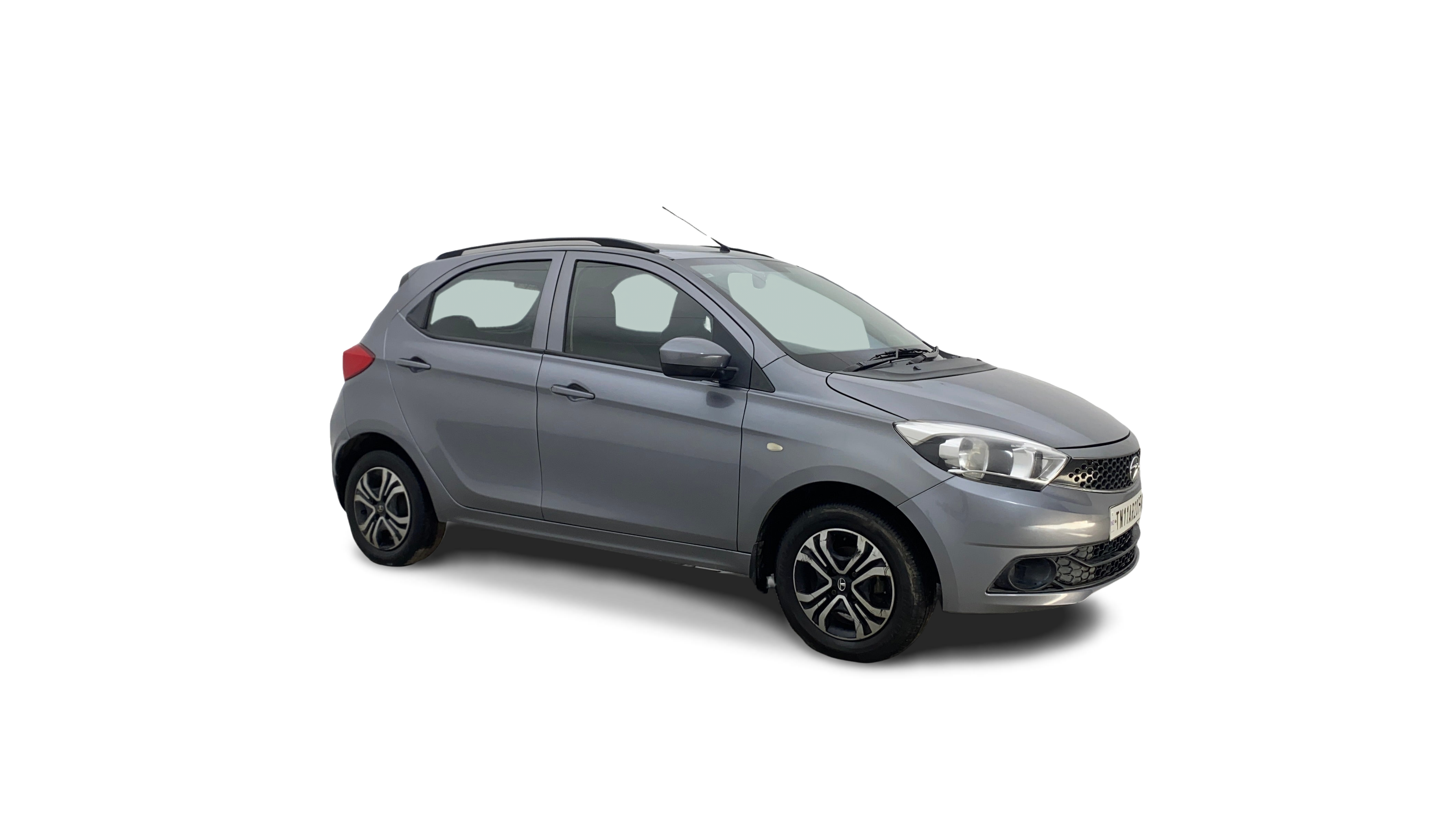 Tata Tiago-img