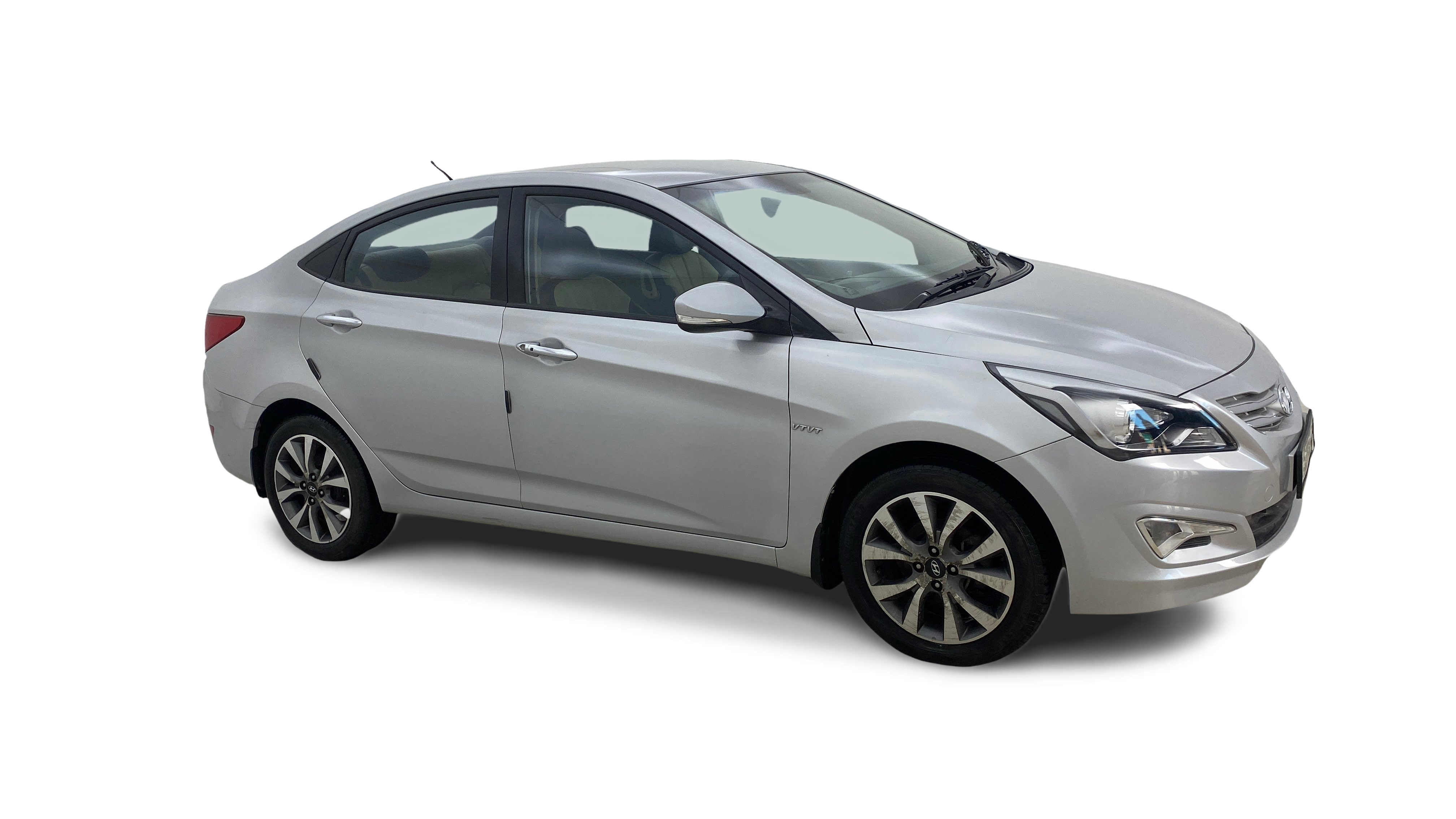 2015 Hyundai Verna - Sedan - Petrol - Manual - ₹4.92 lakh