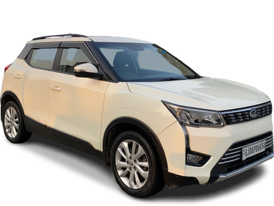 Mahindra XUV300-img
