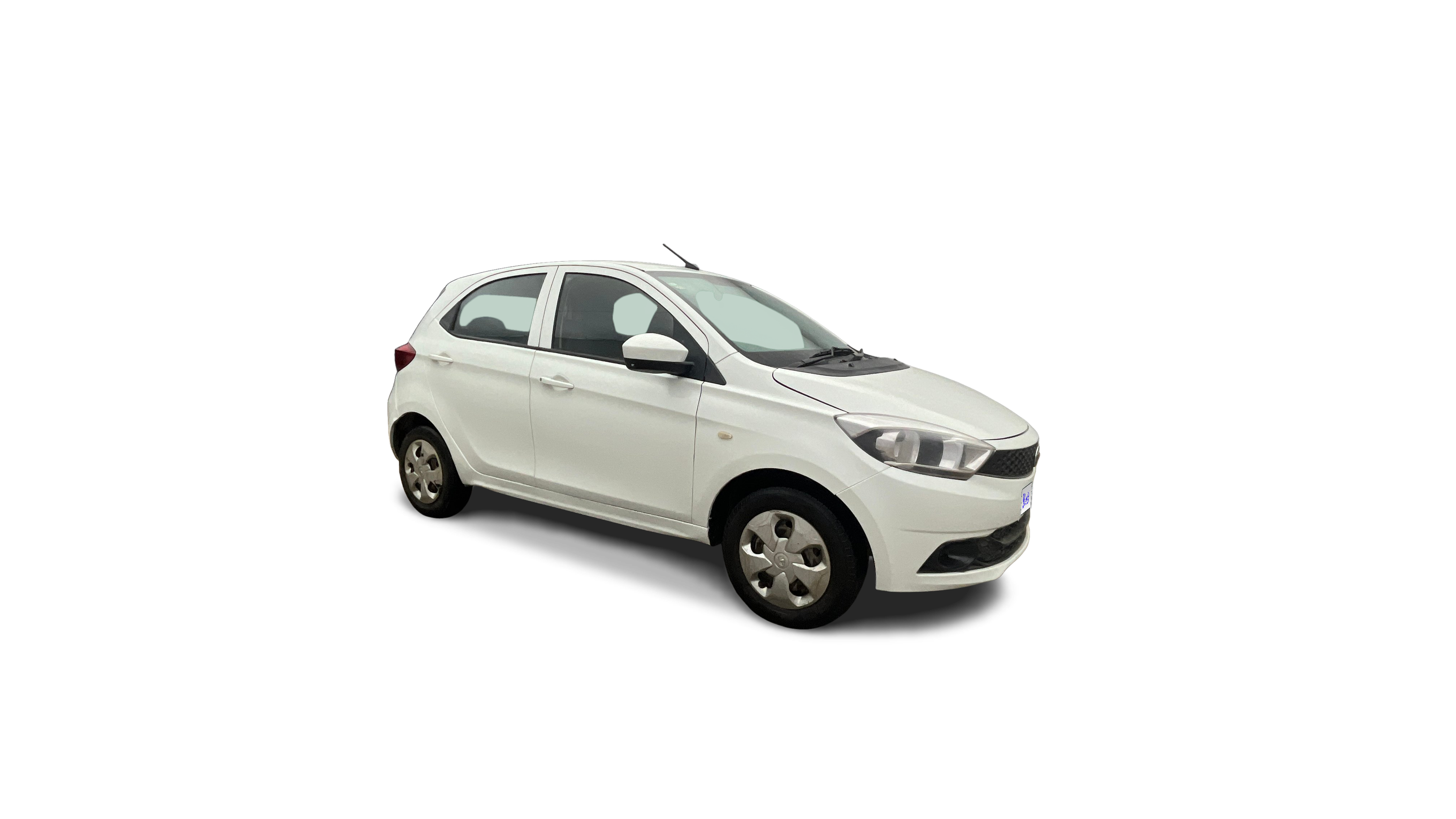 2018 Tata Tiago - Hatchback - CNG - Manual - ₹2.77 lakh