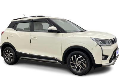 2023 Mahindra XUV300 - SUV - Petrol - Manual - ₹8.49 lakh