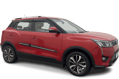 Mahindra XUV300-img