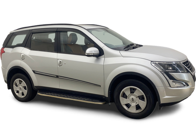Mahindra XUV500-img