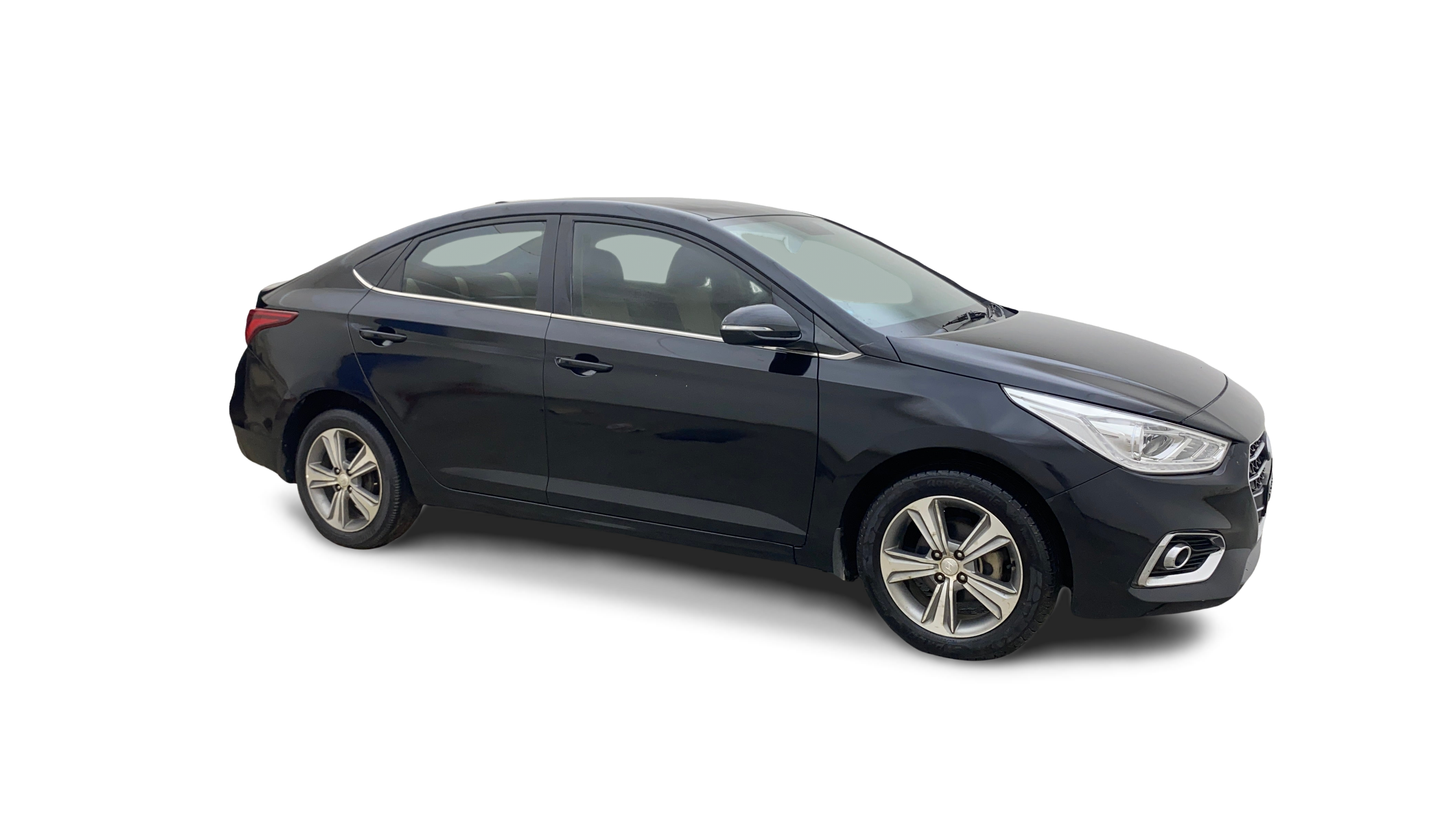 Hyundai Verna-img