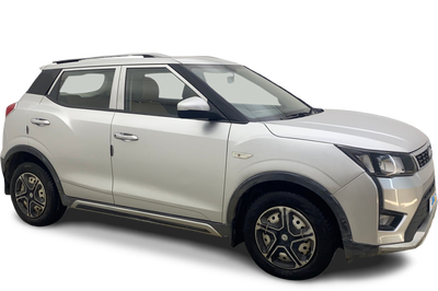 Mahindra XUV300-img