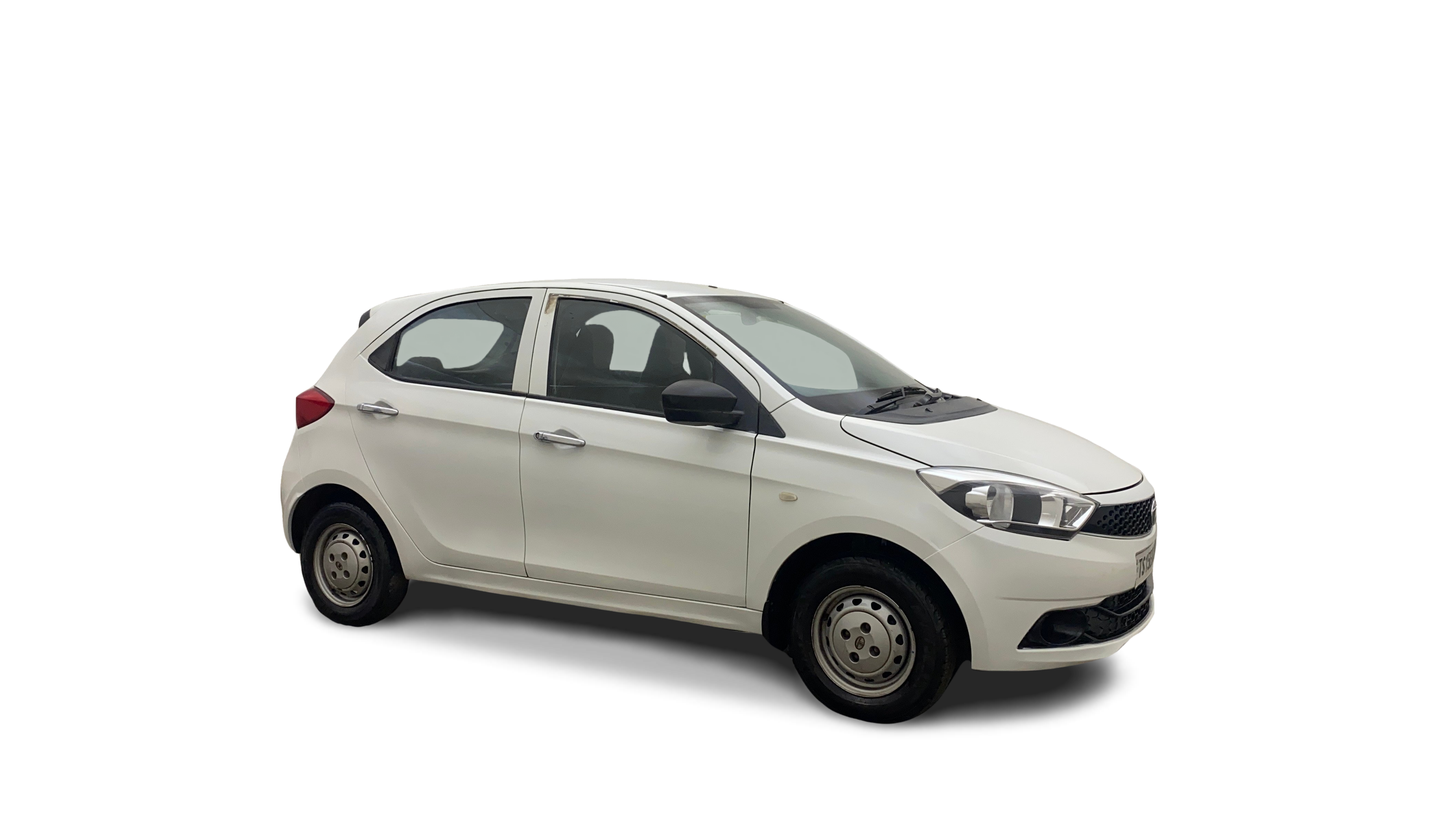 2017 Tata Tiago - Hatchback - Petrol - Manual - ₹3.27 lakh