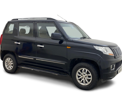 Mahindra TUV300-img