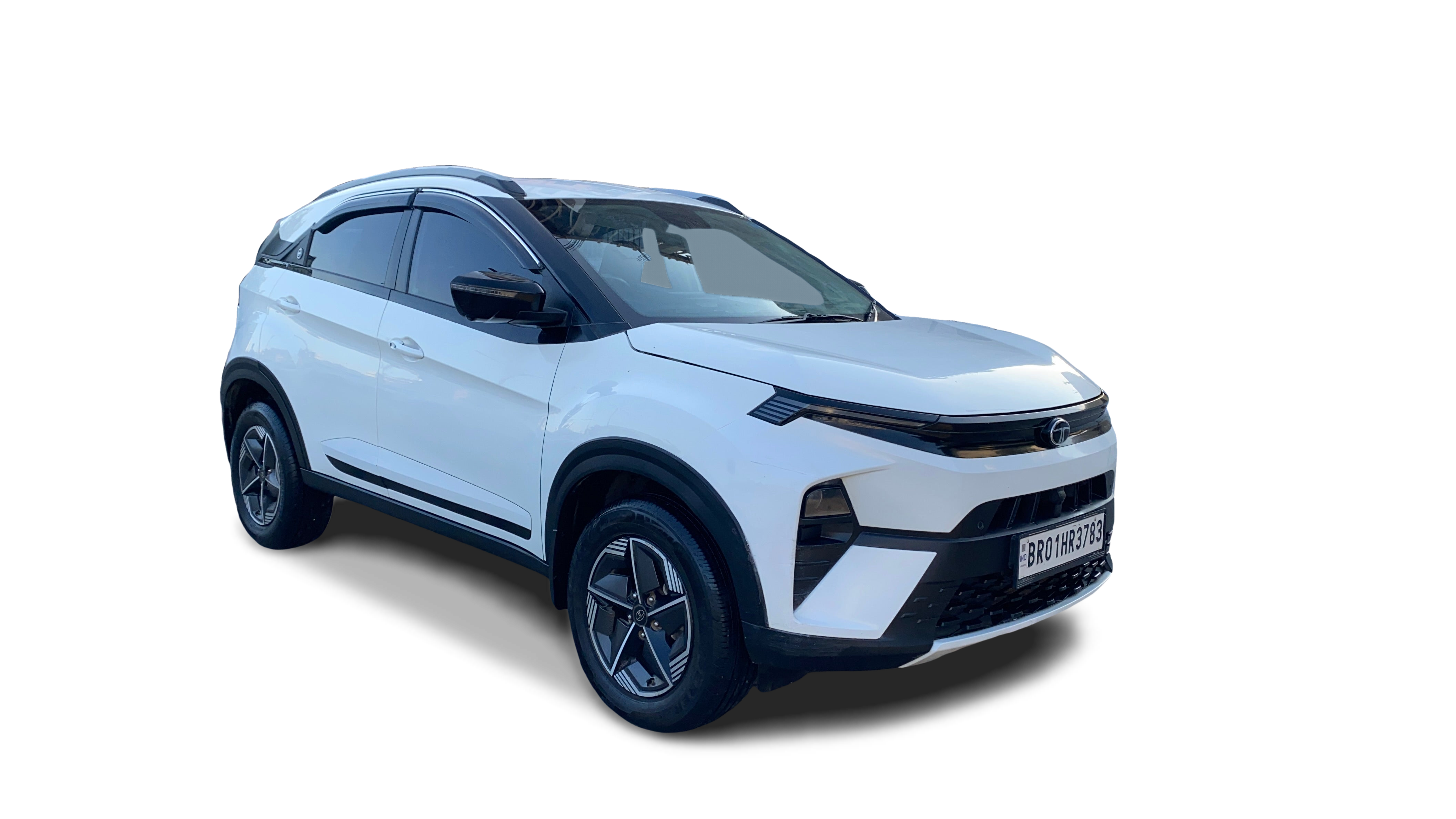 Tata NEXON-img