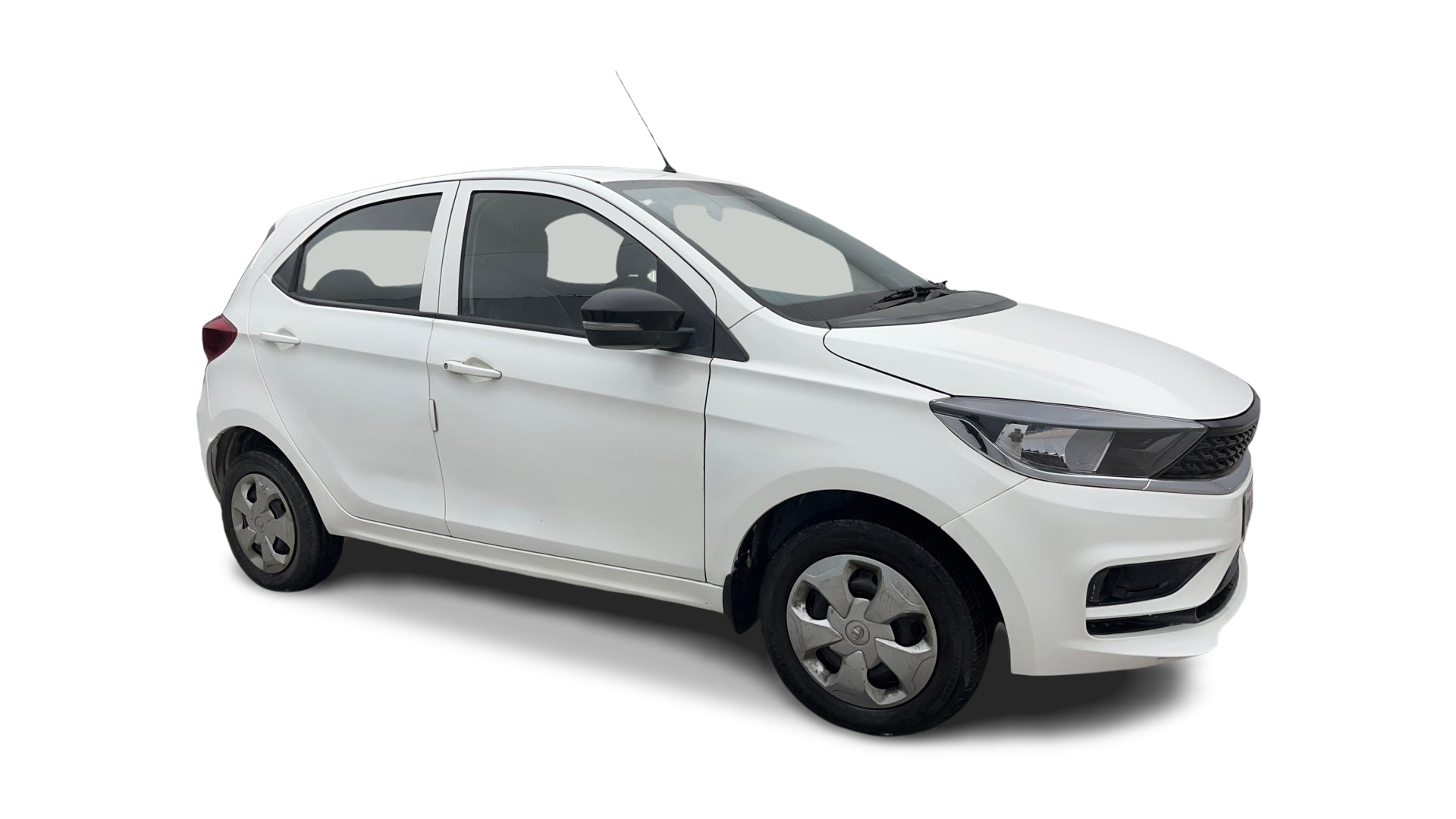 Tata Tiago-img