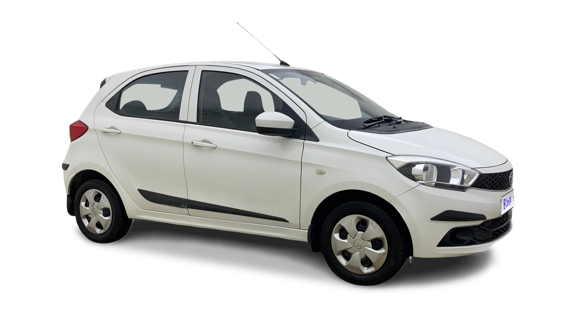 2017 Tata Tiago - Hatchback - Petrol - Automatic - ₹3.05 lakh