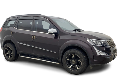 Mahindra XUV500-img