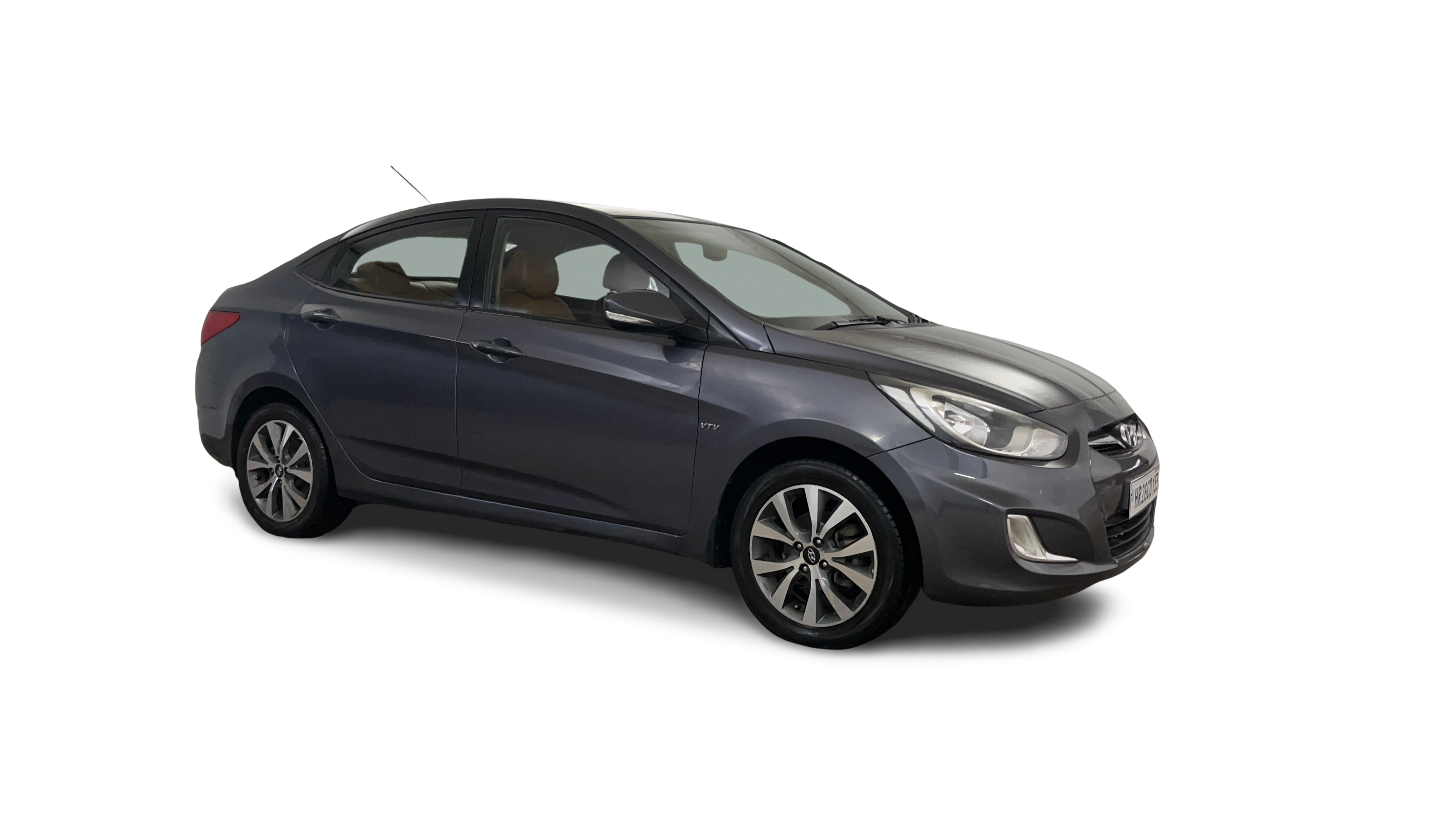 Hyundai Verna-img