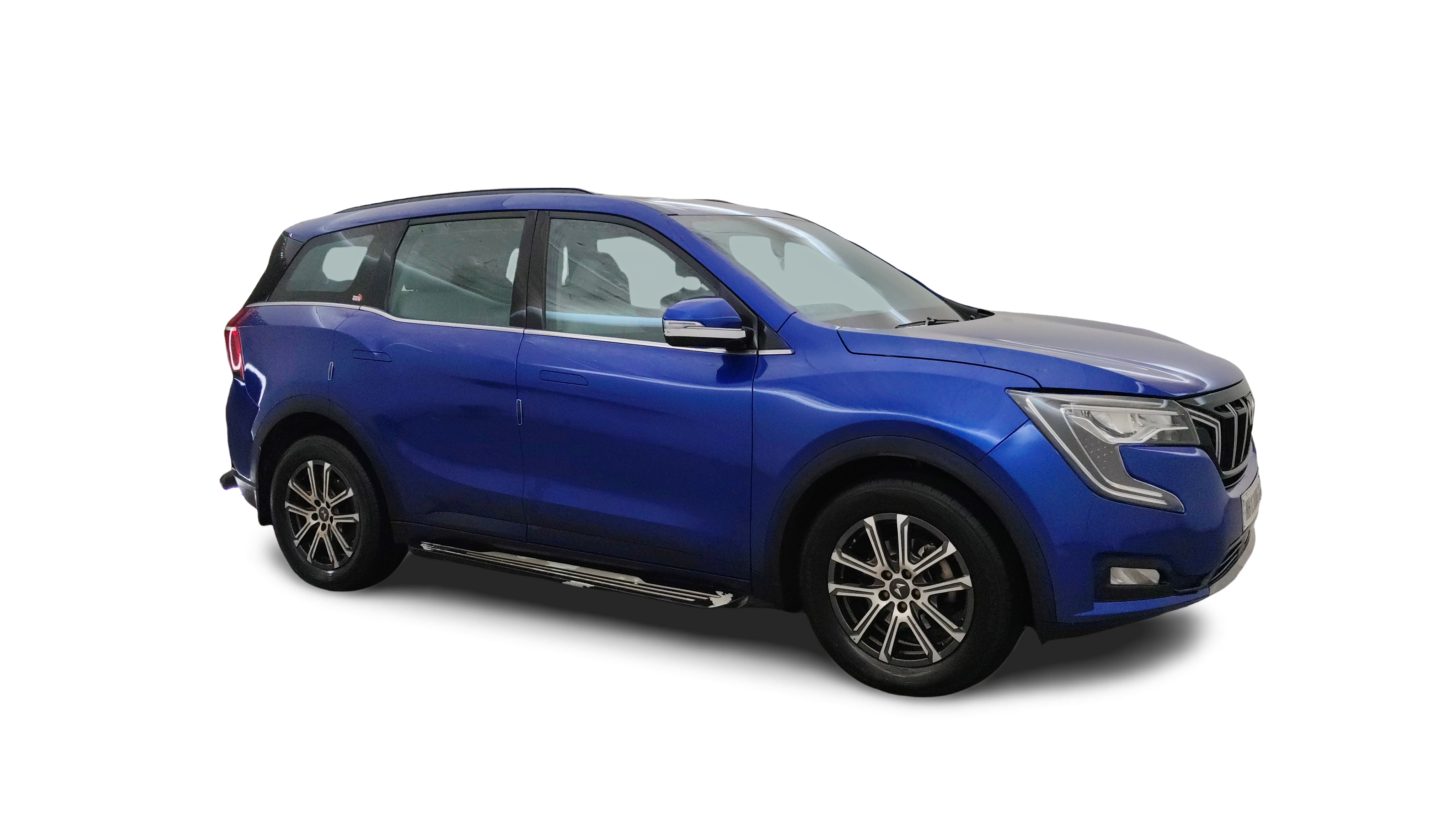 2022 Mahindra XUV700 - SUV - Diesel - Manual - ₹14.91 lakh