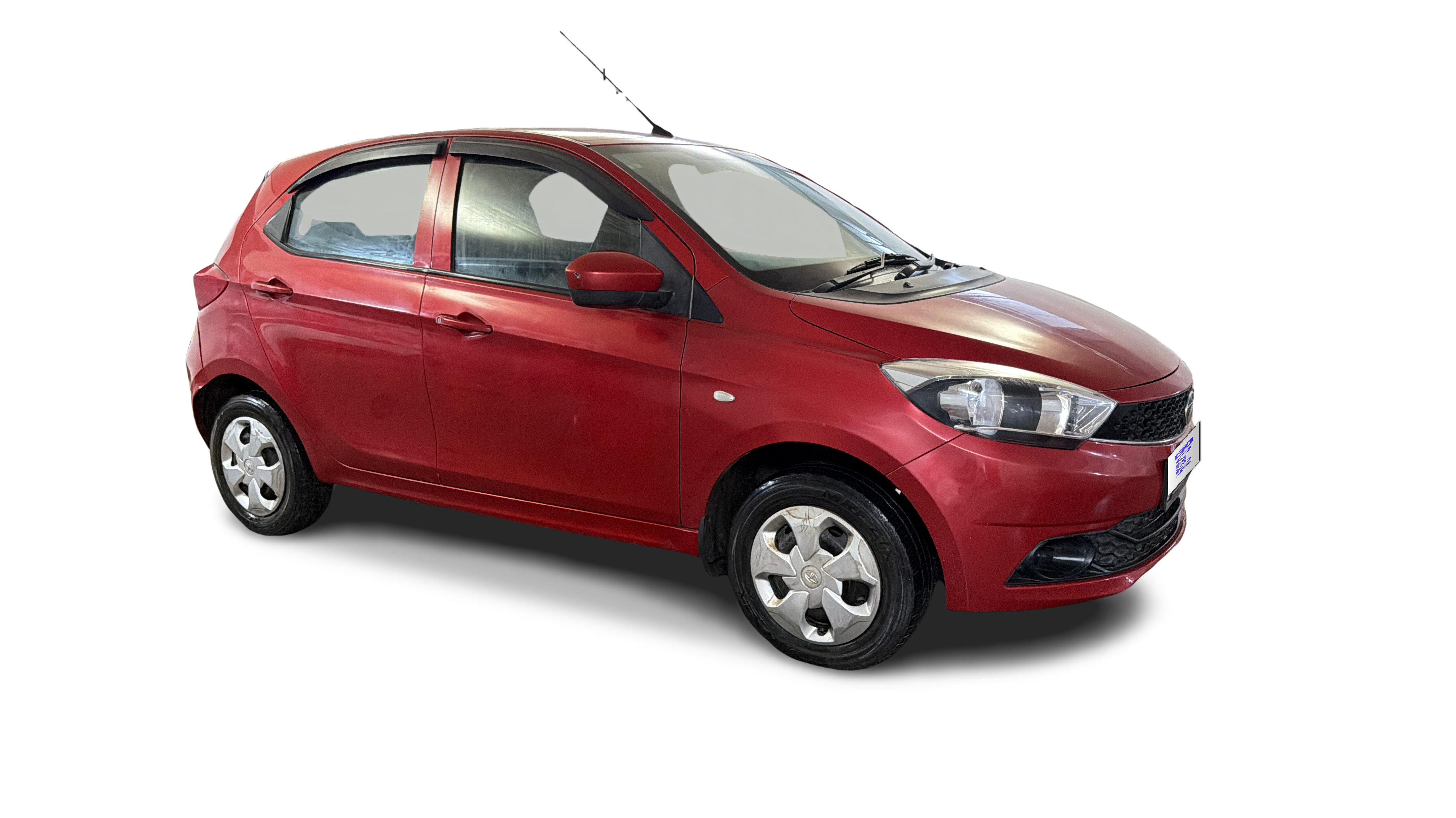 2018 Tata Tiago - Hatchback - Petrol - Manual - ₹3.05 lakh