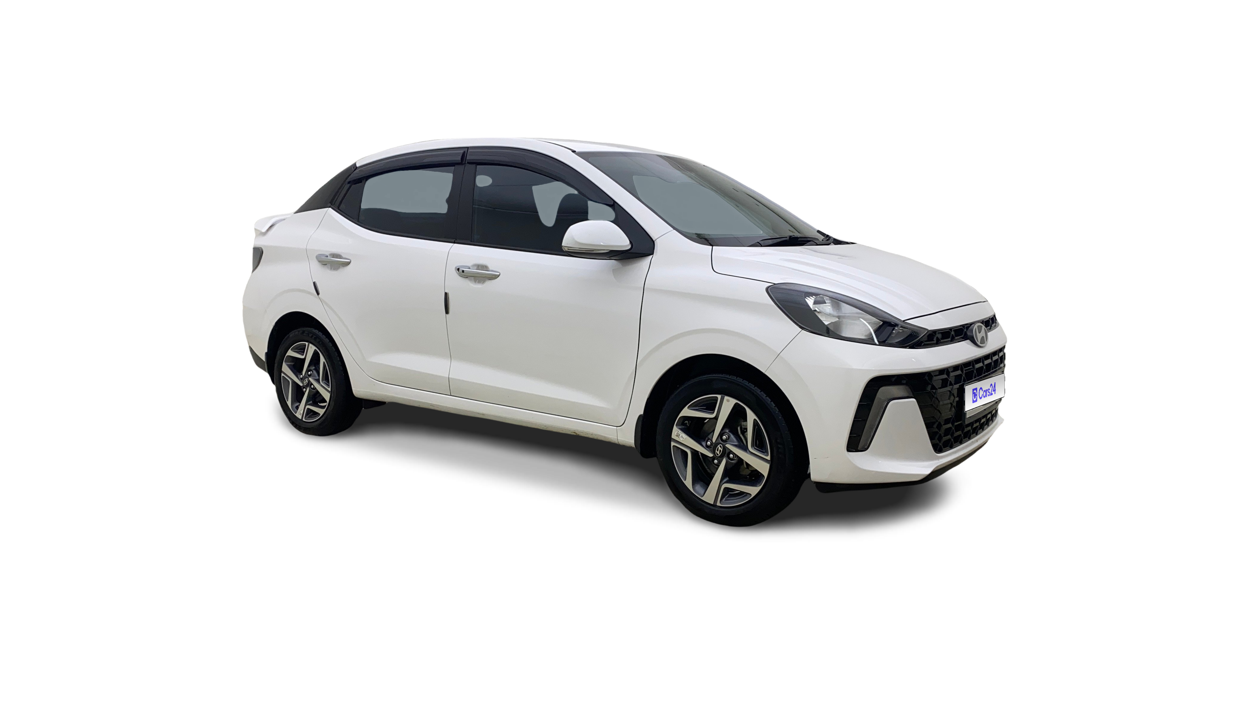 2025 Hyundai AURA - Sedan - CNG - Manual - ₹7.73 lakh