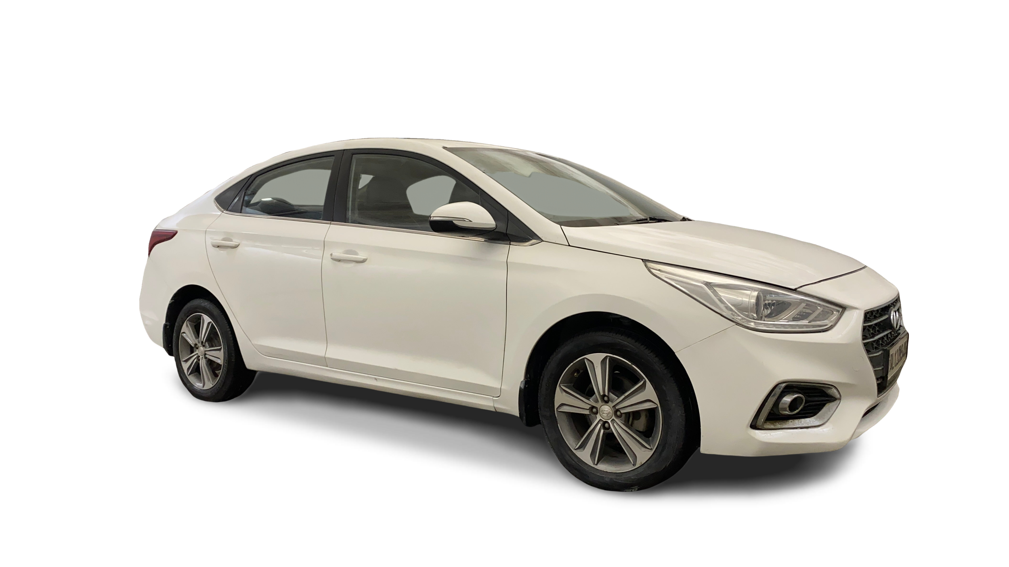 Hyundai Verna-img