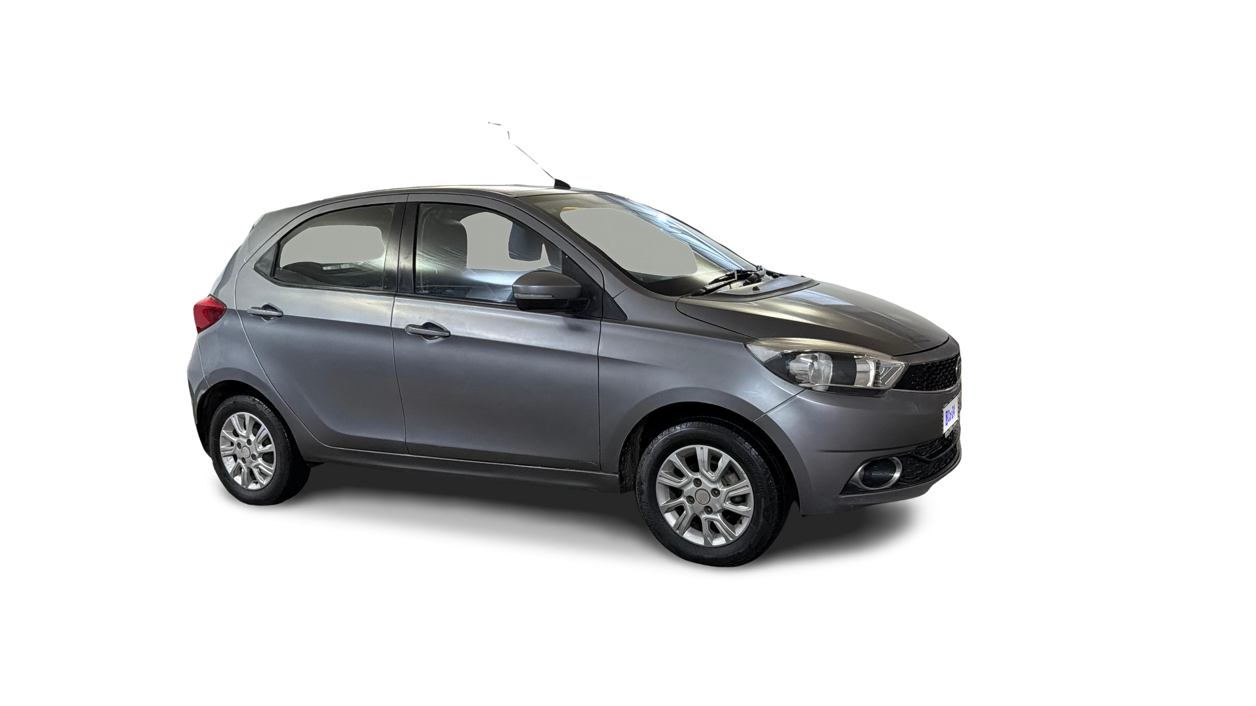 2018 Tata Tiago - Hatchback - Petrol - Automatic - ₹3.18 lakh