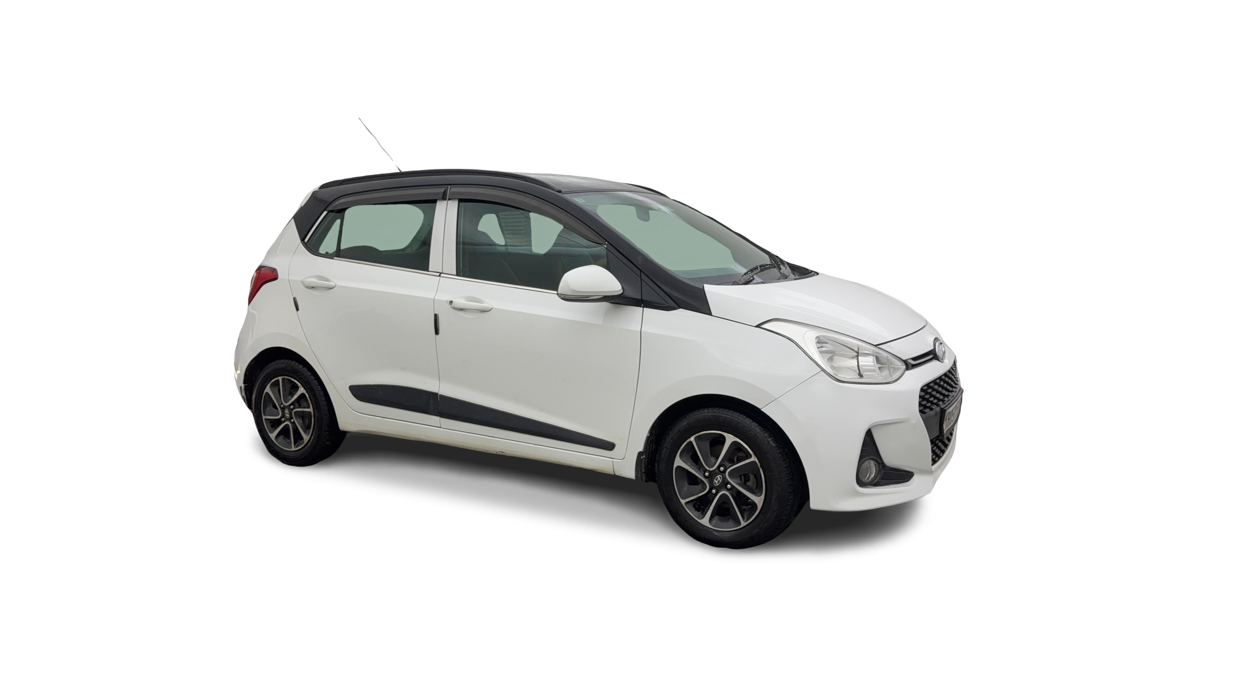2017 Hyundai Grand i10 - Hatchback - CNG - Automatic - ₹3.51 lakh