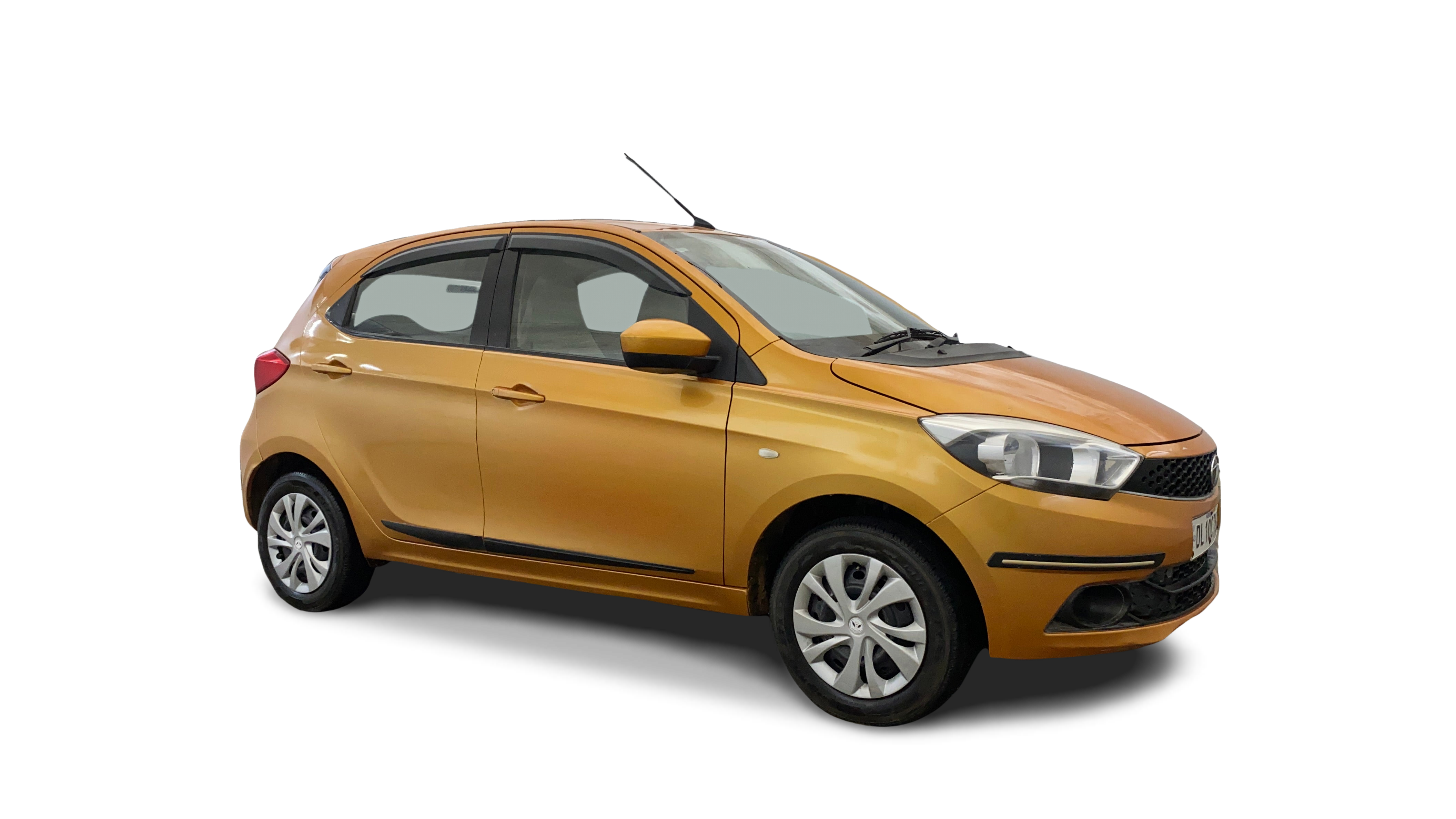 Tata Tiago-img