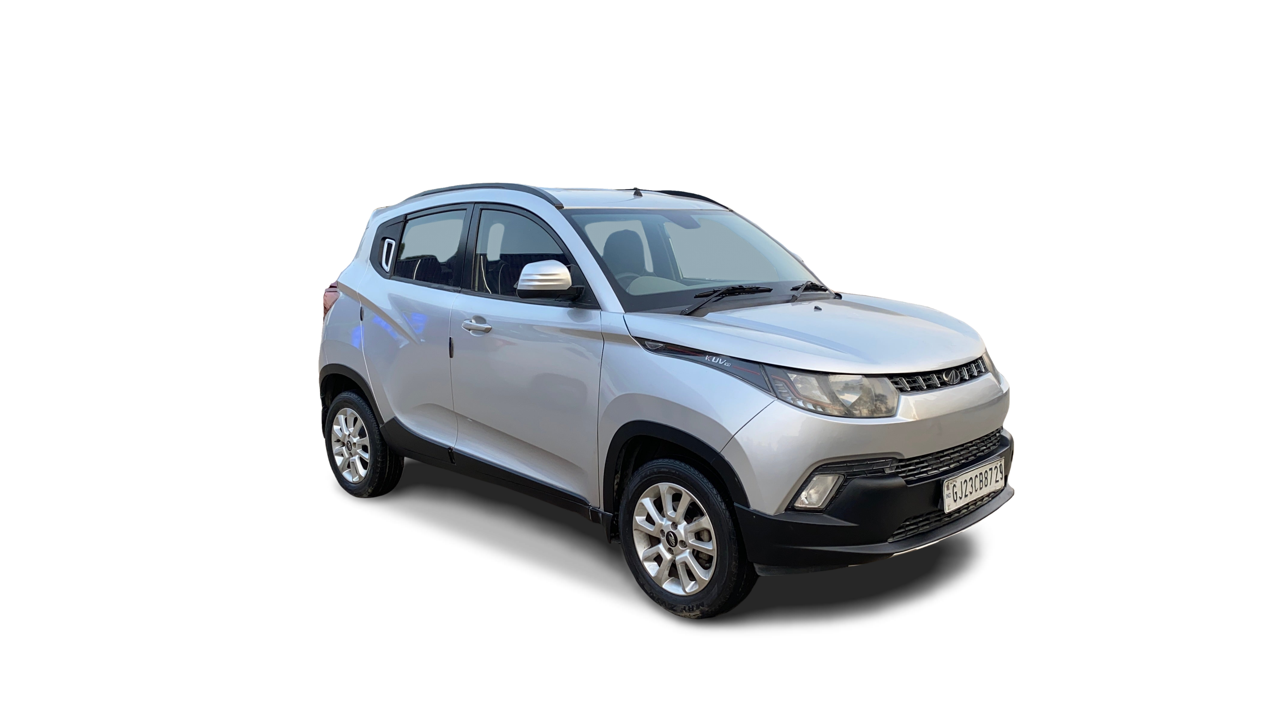 Mahindra Kuv100-img