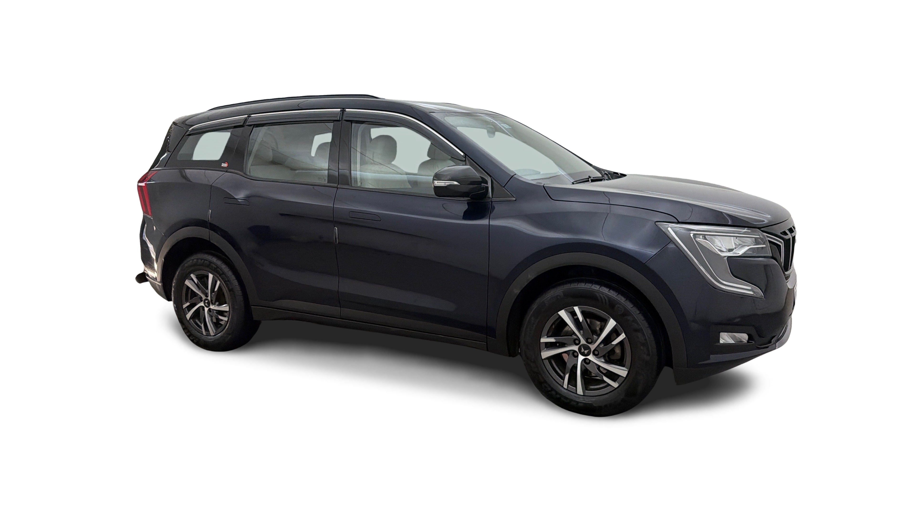 2024 Mahindra XUV700 - SUV - Petrol - Automatic - ₹17.47 lakh