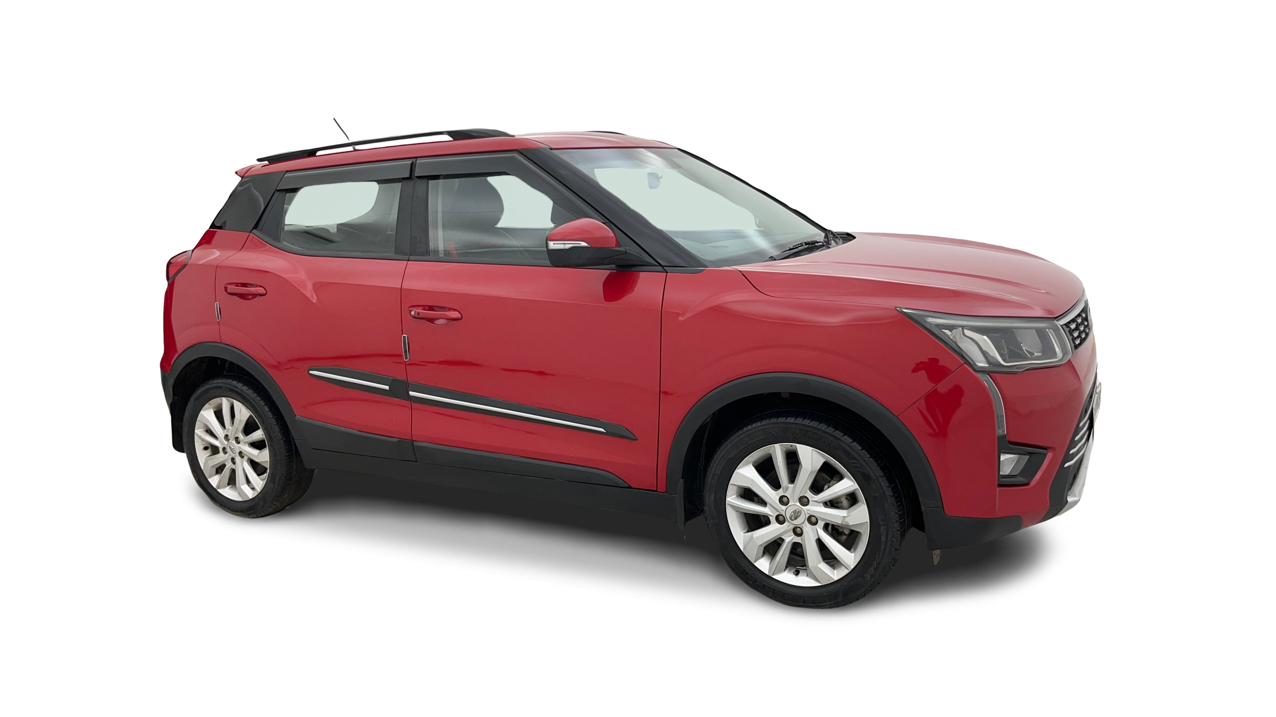 2021 Mahindra XUV300 - SUV - Petrol - Manual - ₹8.42 lakh