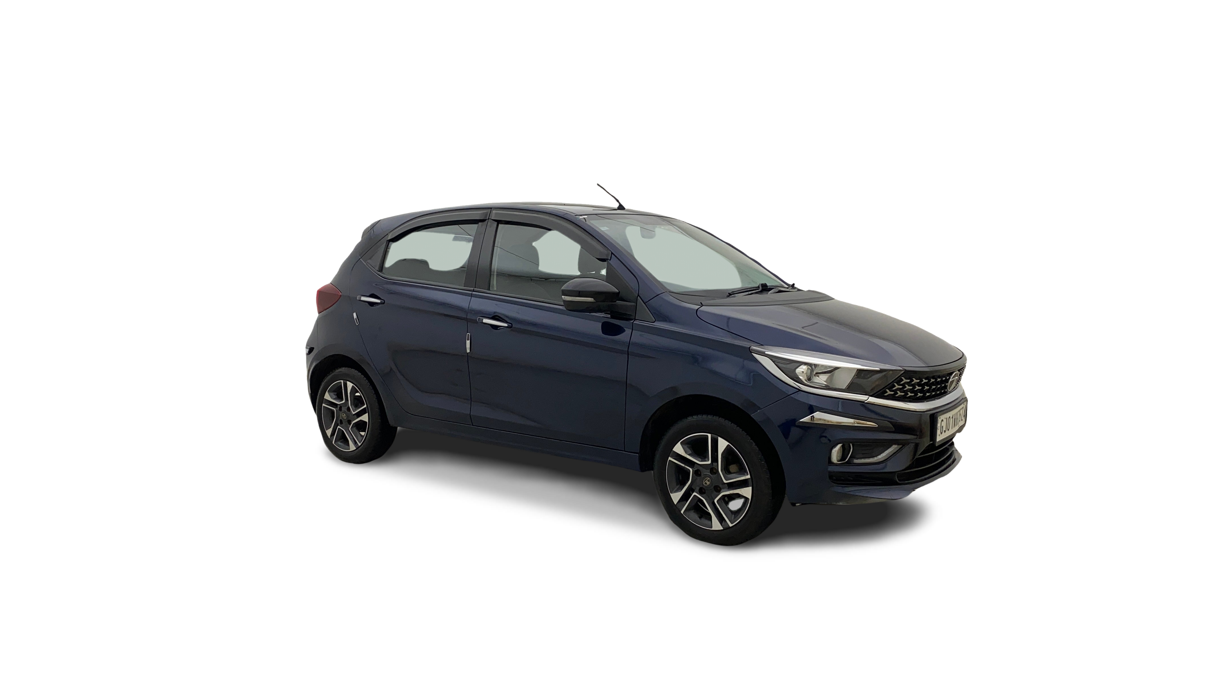 Tata Tiago-img