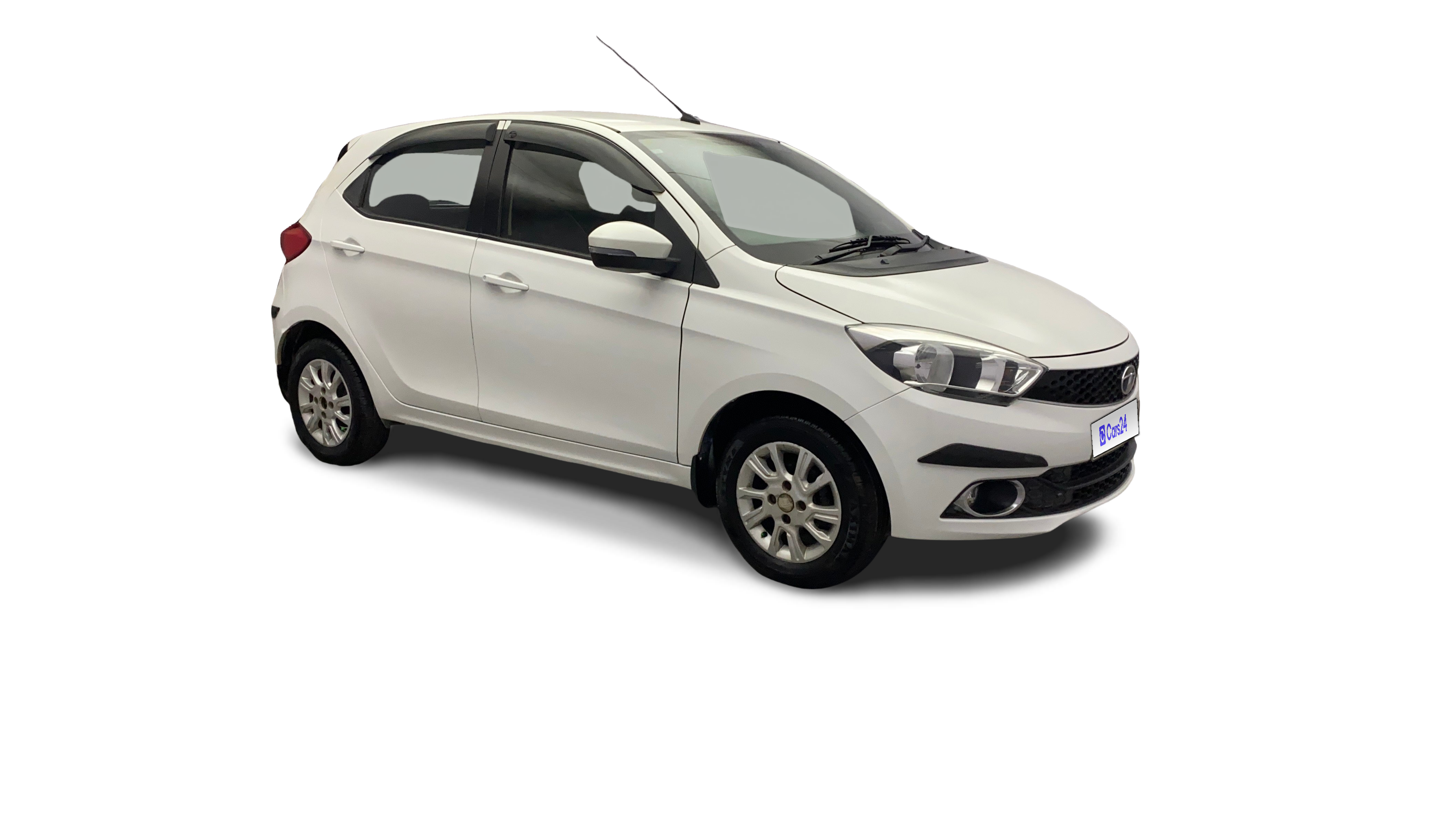 2016 Tata Tiago - Hatchback - Petrol - Manual - ₹3.05 lakh