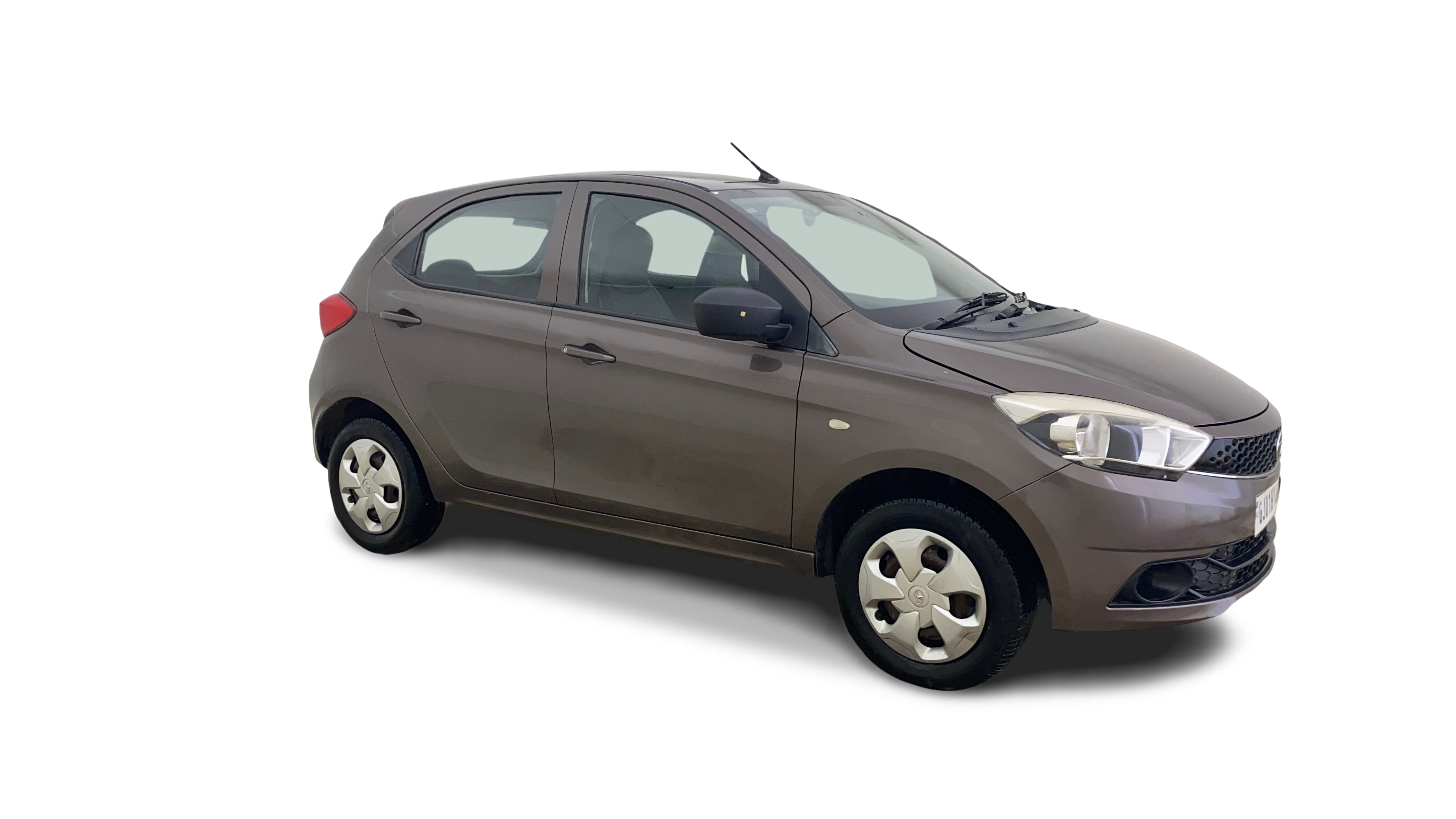 2018 Tata Tiago - Hatchback - Petrol - Manual - ₹2.76 lakh