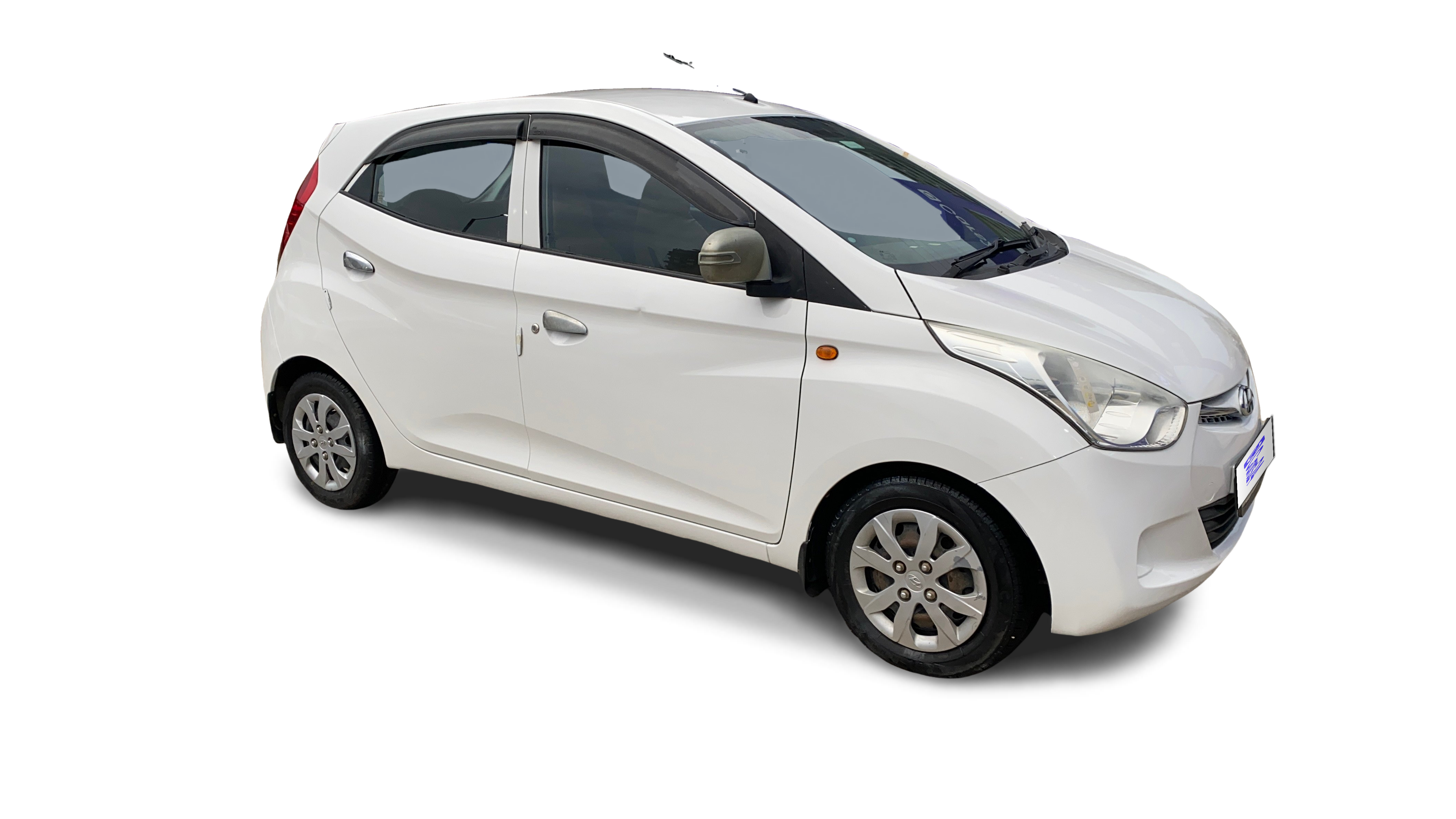 2018 Hyundai Eon - Hatchback - Petrol - Manual - ₹2.33 lakh