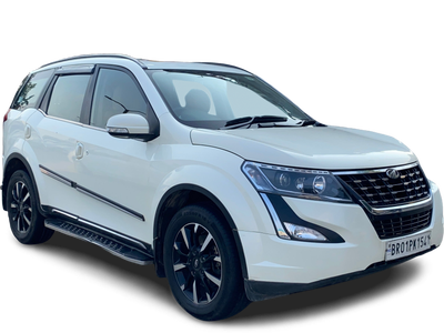 Mahindra XUV500-img