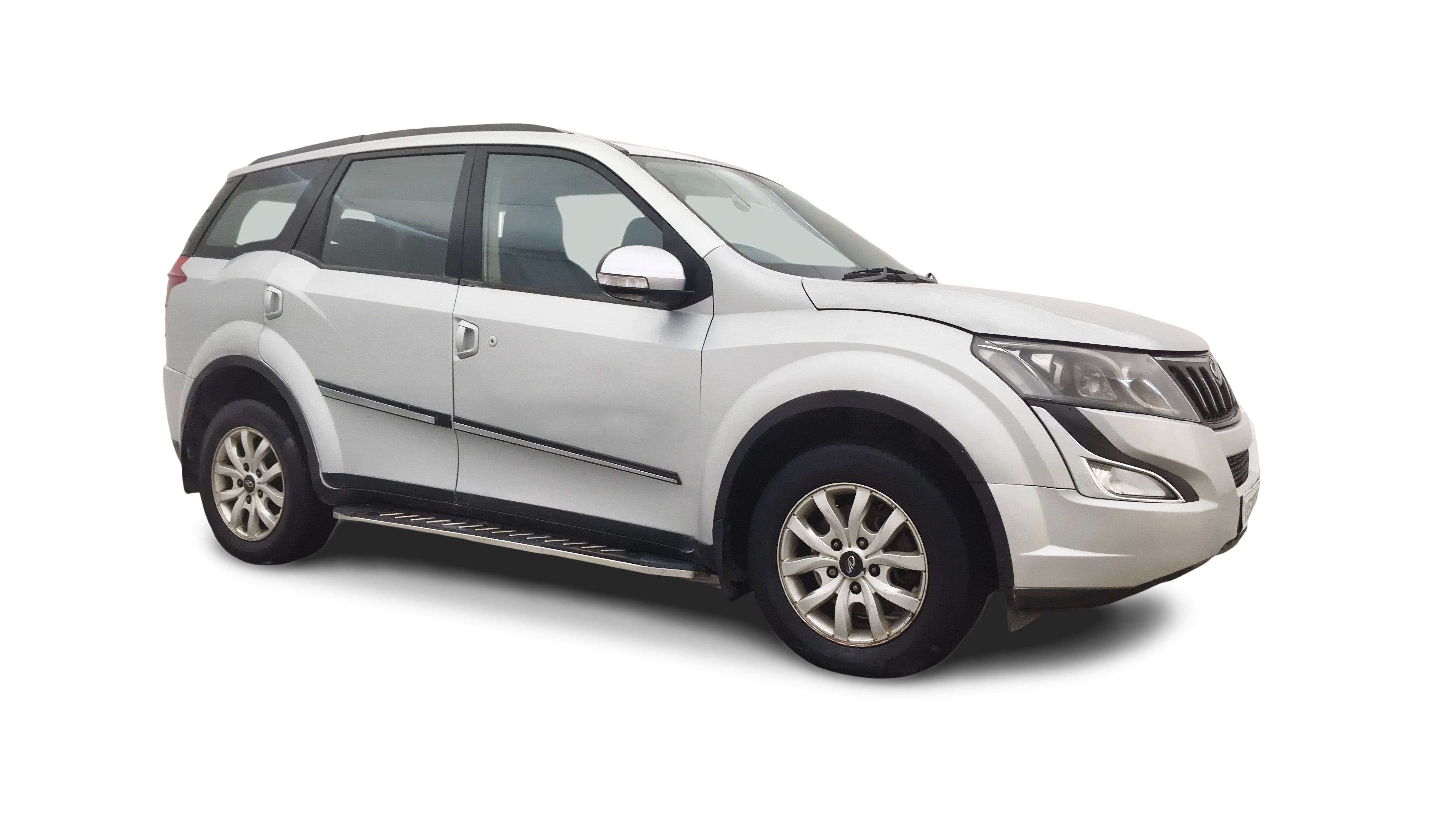 2015 Mahindra XUV500 - SUV - Diesel - Manual - ₹5.68 lakh