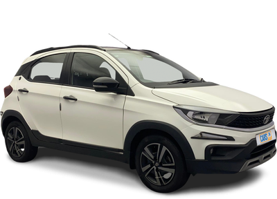 Tata TIAGO NRG-img