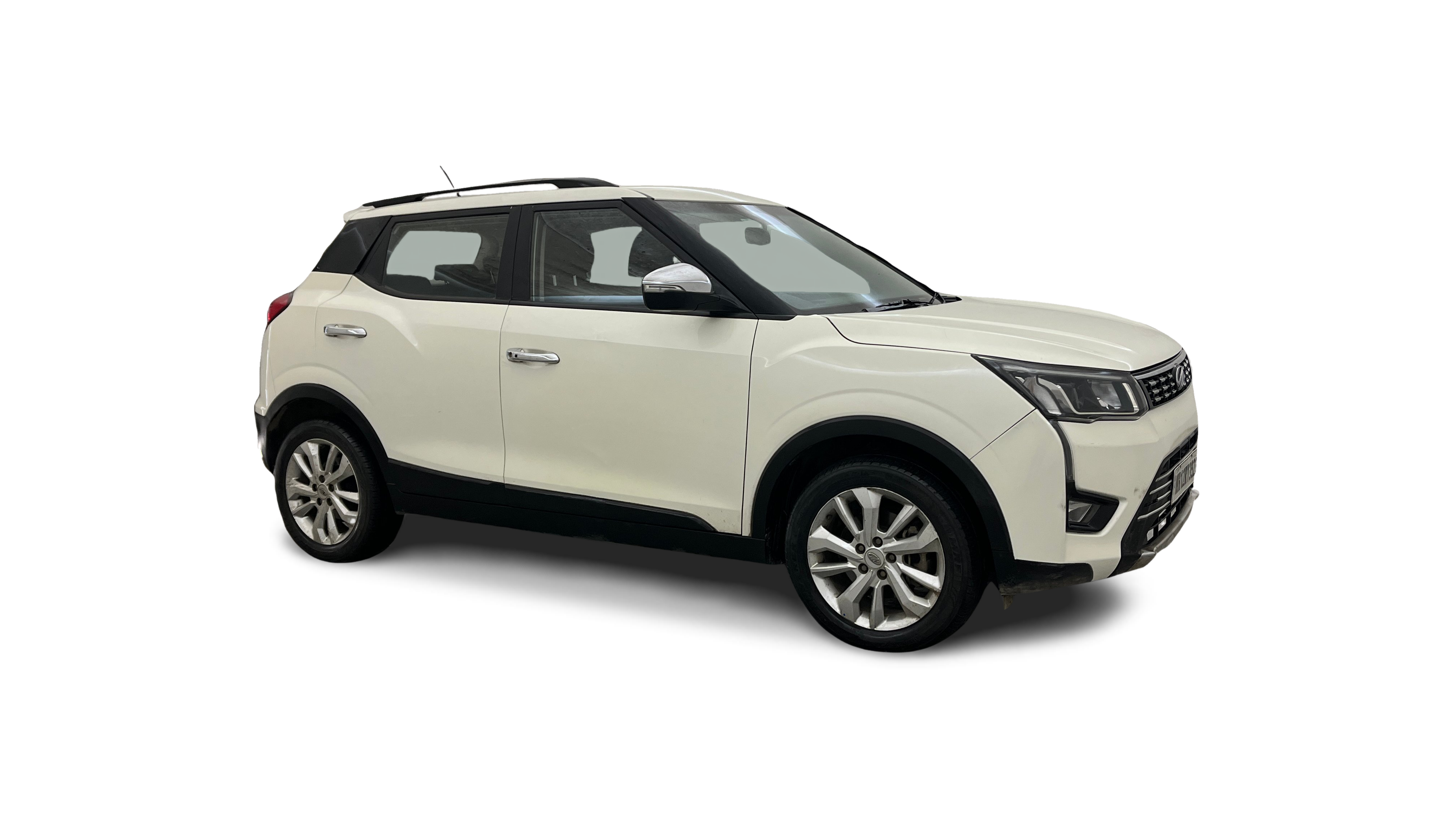 2019 Mahindra XUV300 - SUV - Diesel - Automatic - ₹6.82 lakh
