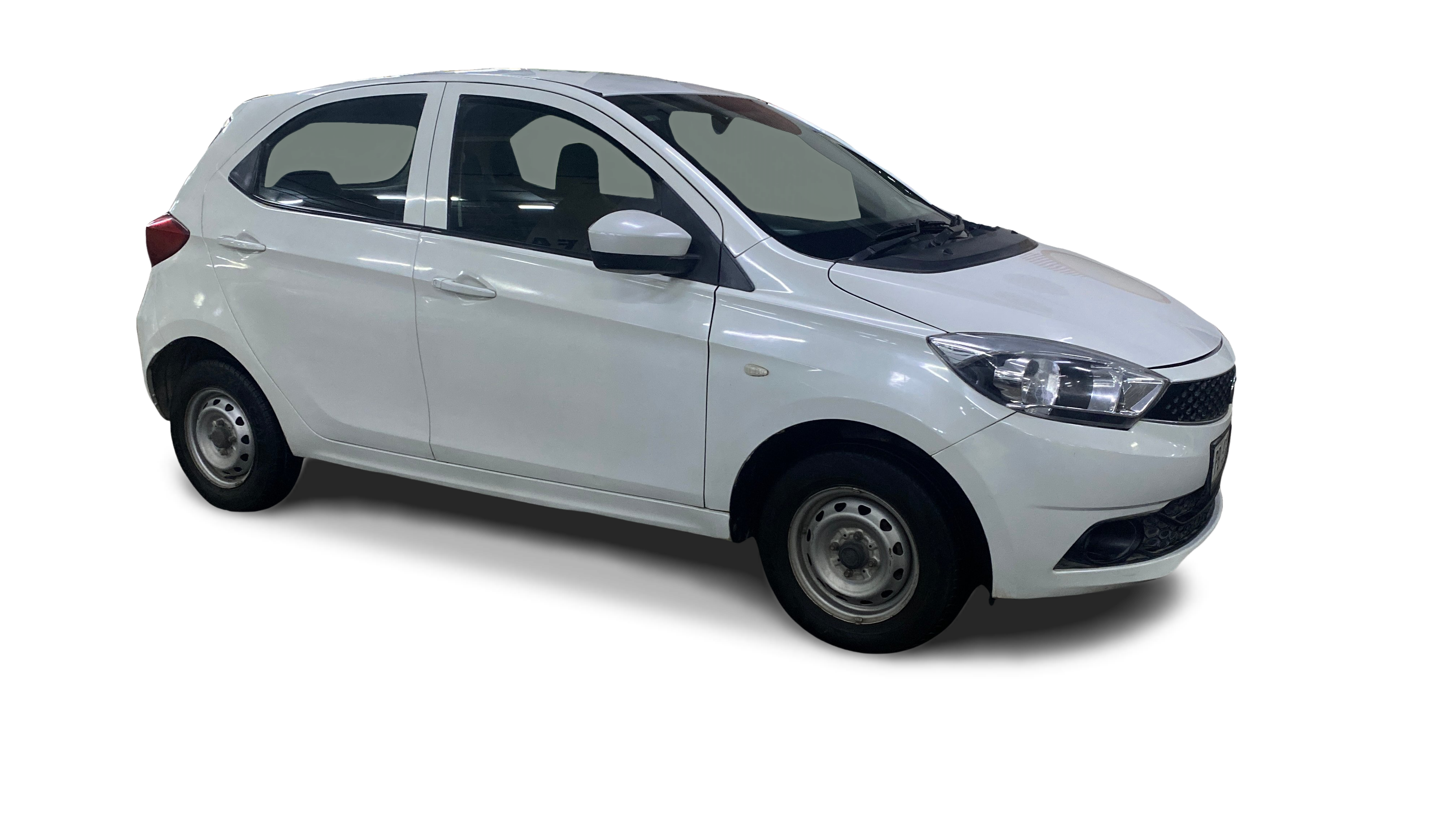 2018 Tata Tiago - Hatchback - Petrol - Manual - ₹3.00 lakh