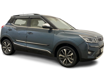 Mahindra XUV300-img