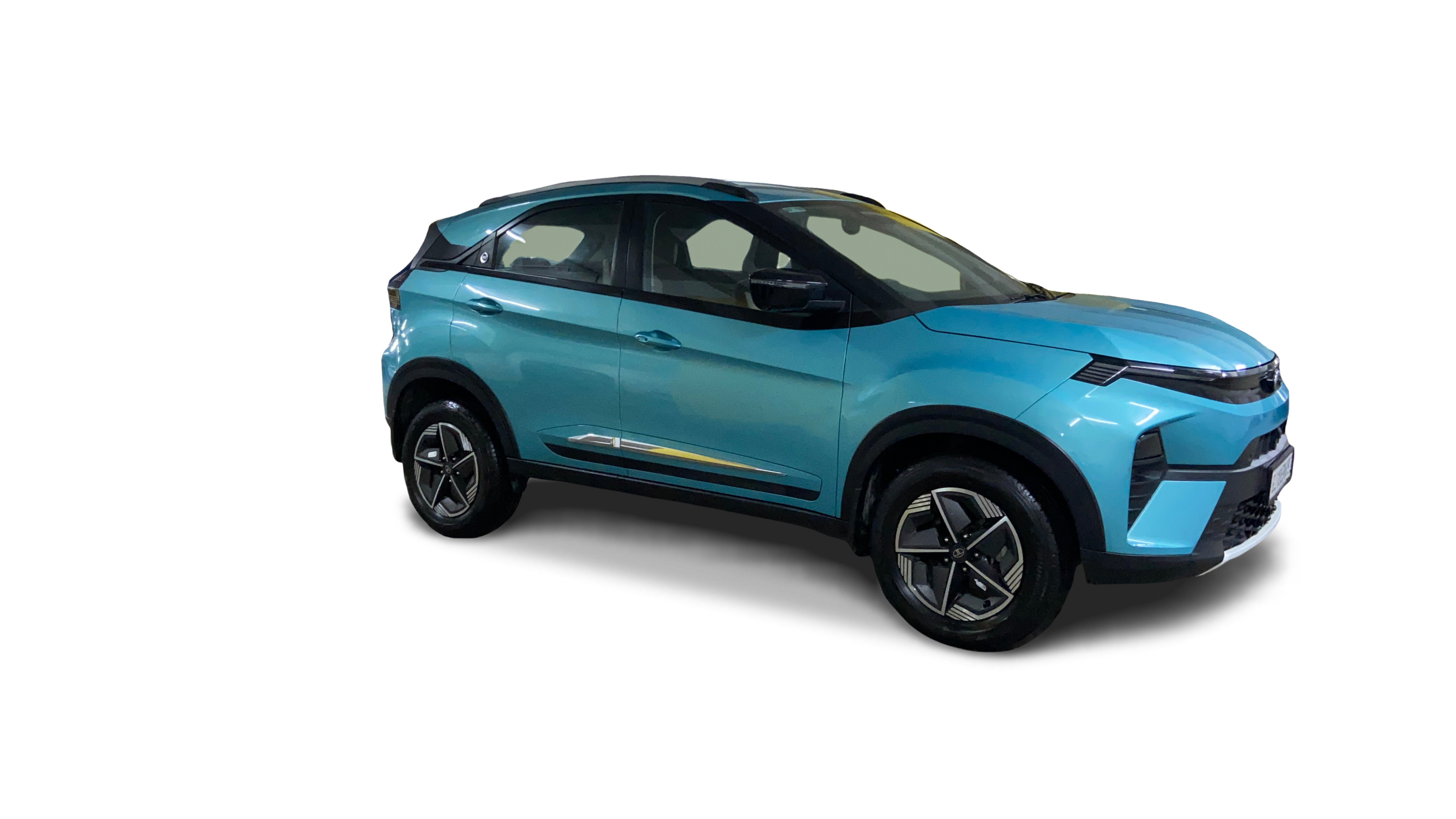 Tata NEXON-img