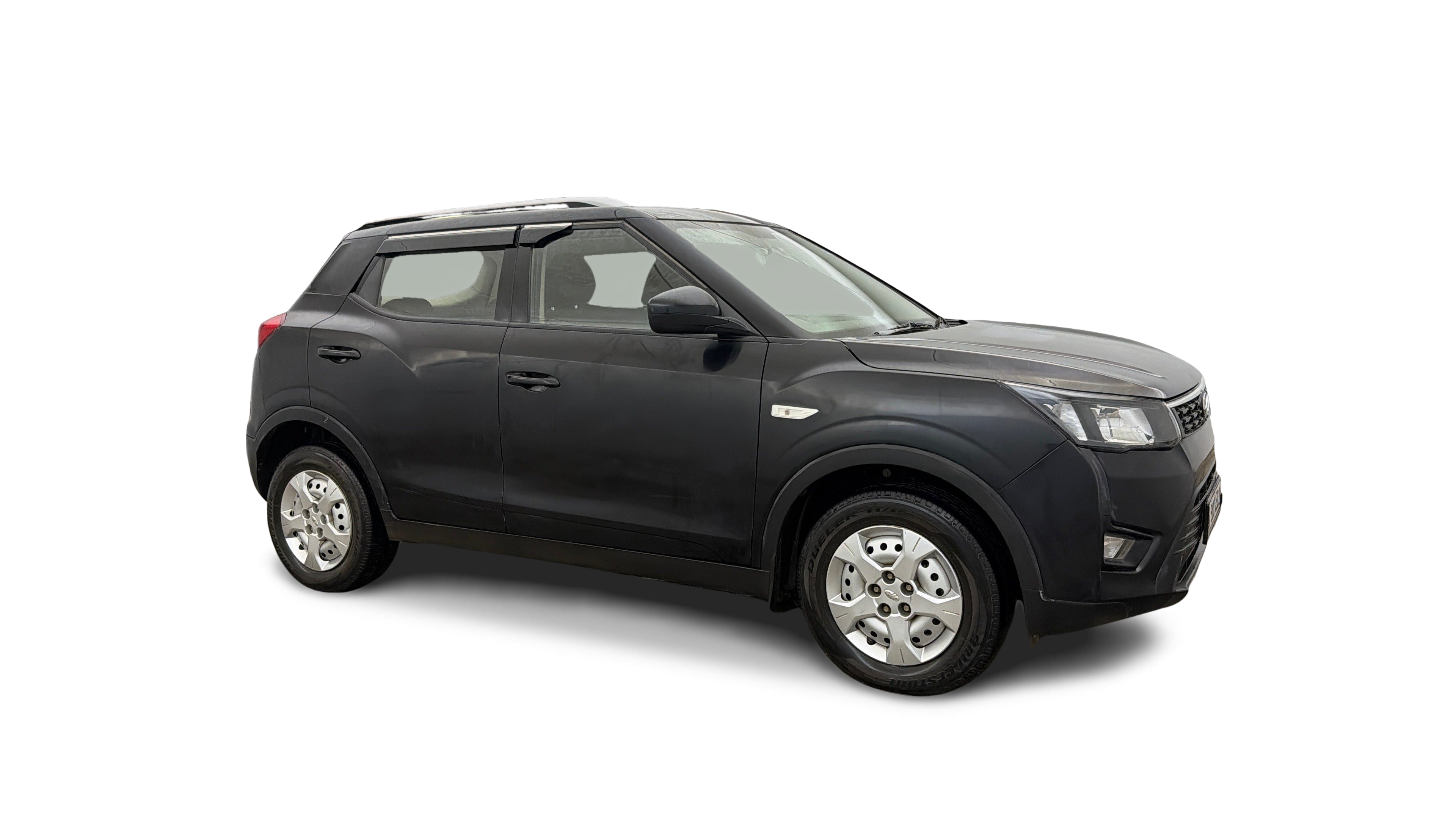 2022 Mahindra XUV300 - SUV - Petrol - Manual - ₹4.93 lakh