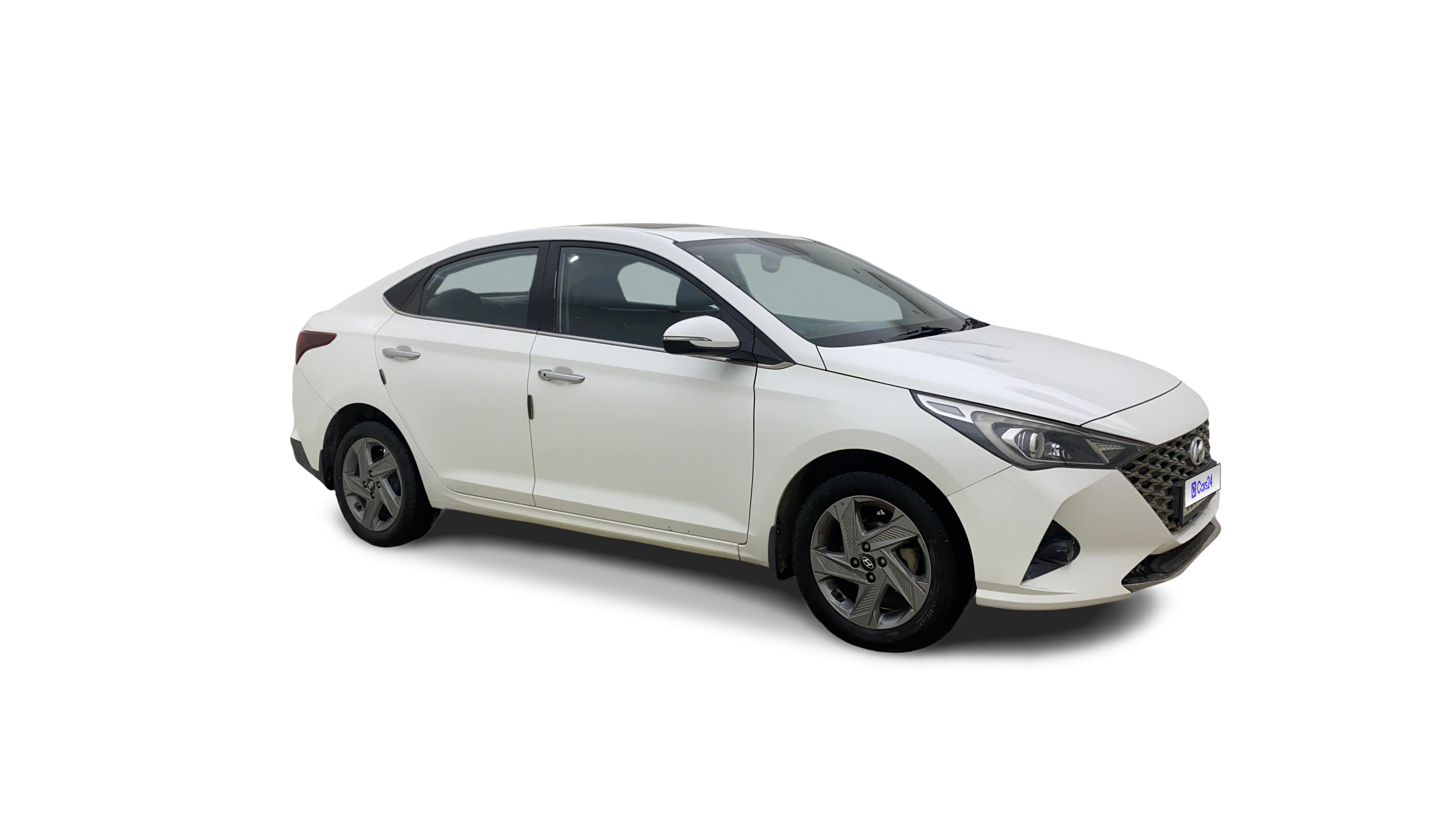 2022 Hyundai Verna - Sedan - Petrol - Manual - ₹8.65 lakh