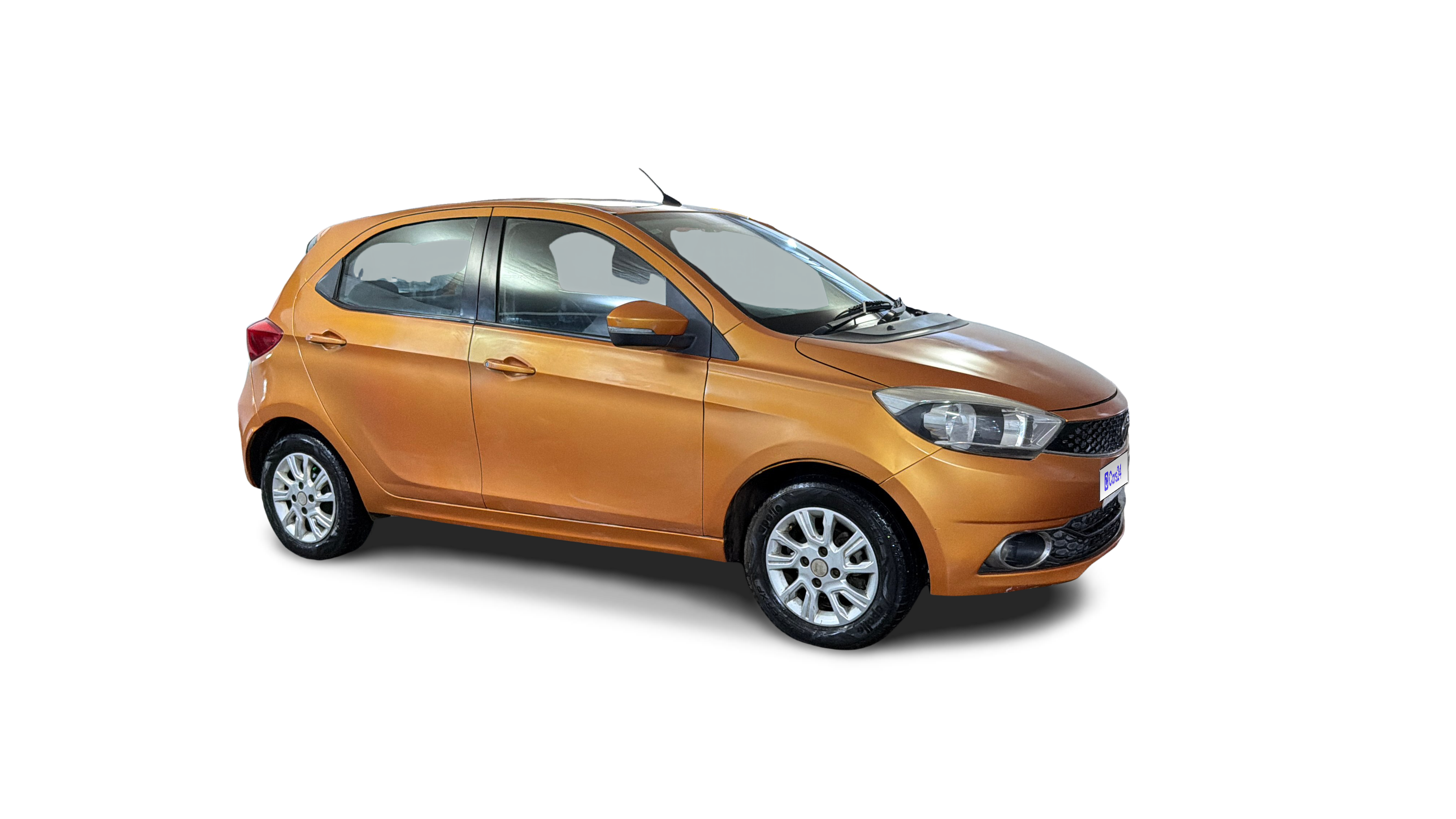 2018 Tata Tiago - Hatchback - Petrol - Manual - ₹2.40 lakh