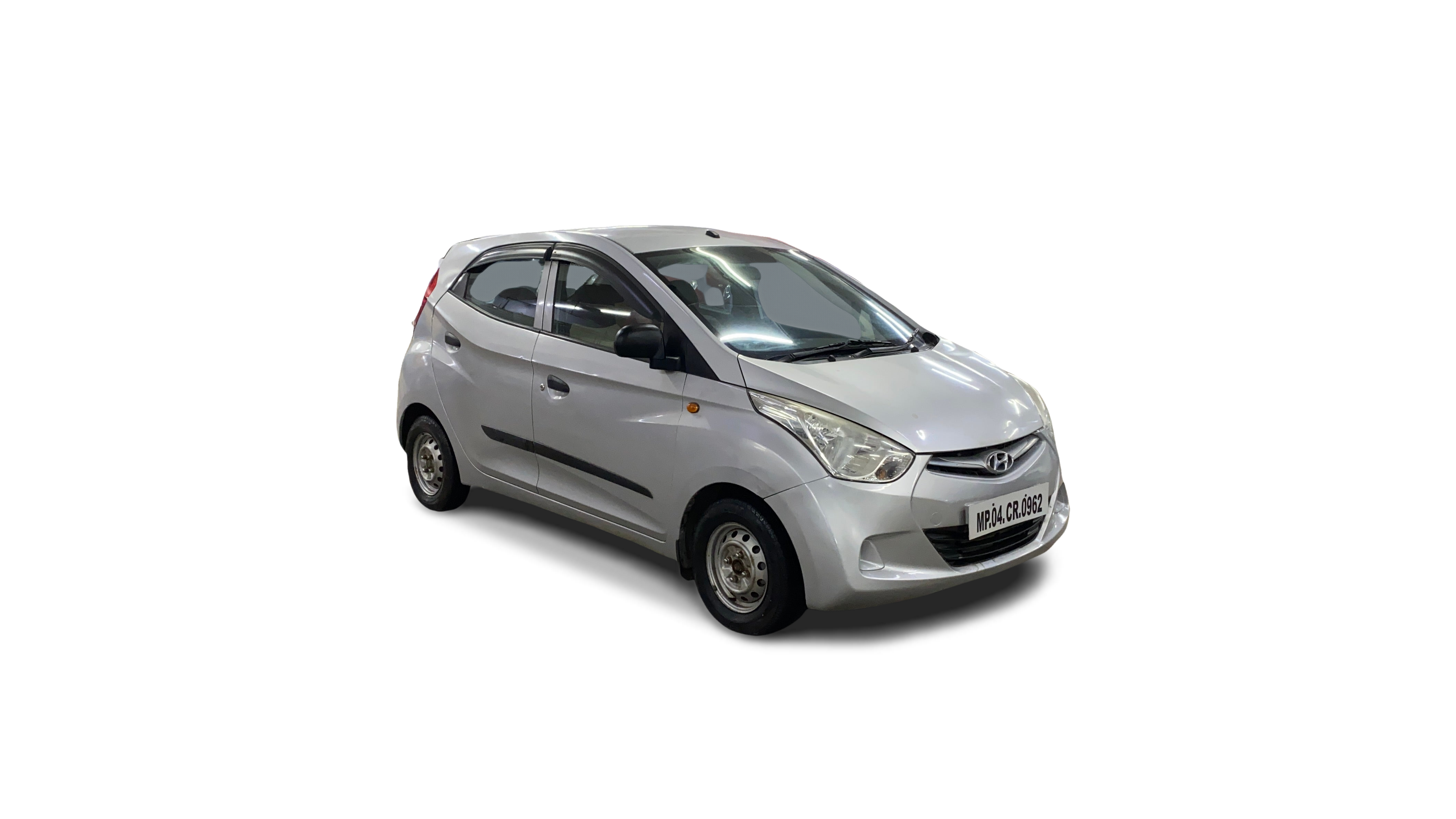 2016 Hyundai Eon - Hatchback - Petrol - Manual - ₹1.80 lakh