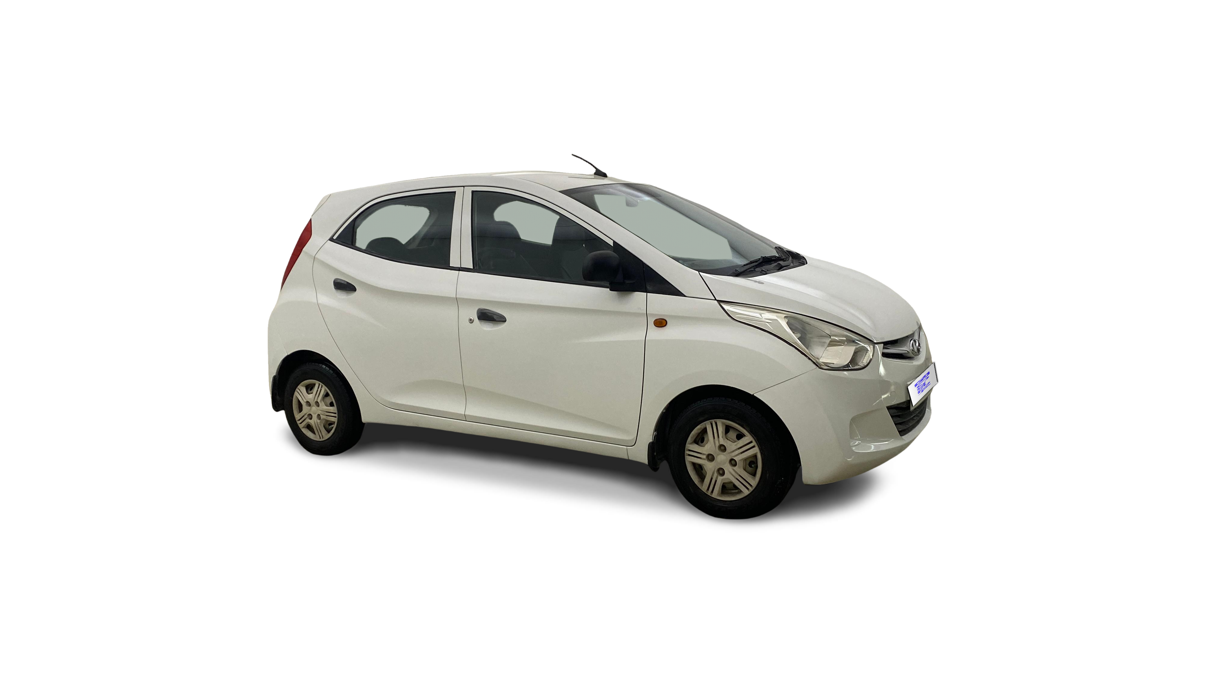 2016 Hyundai Eon - Hatchback - Petrol - Manual - ₹2.12 lakh