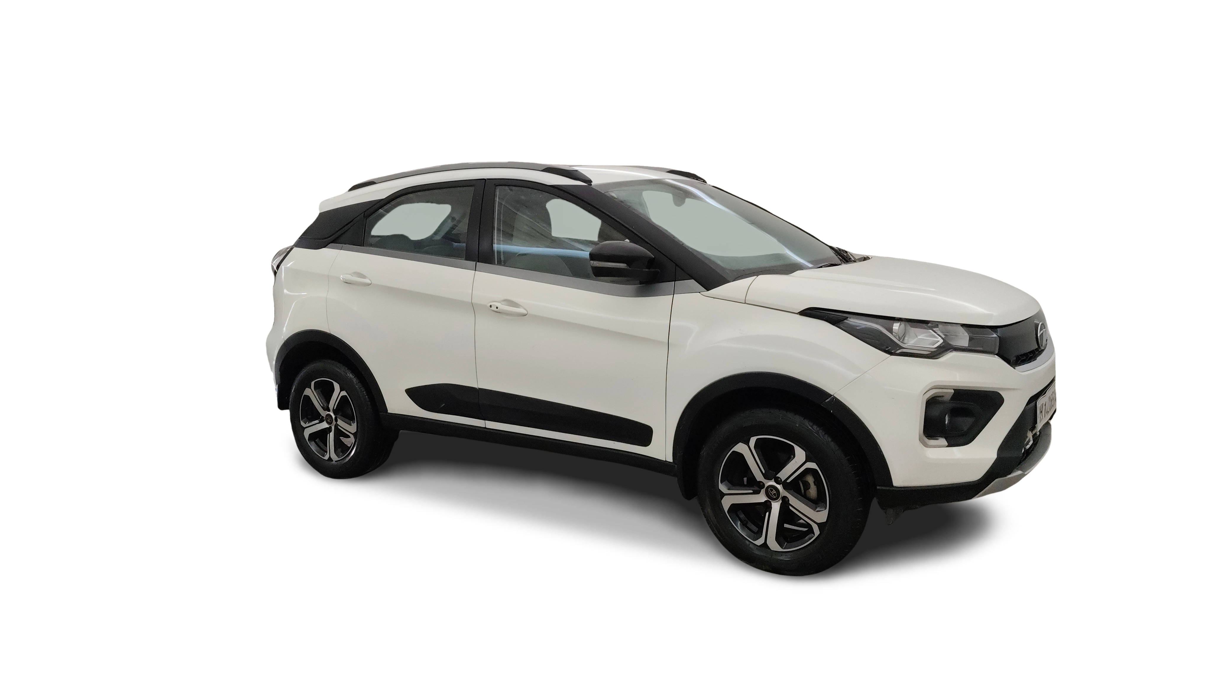 2022 Tata NEXON - SUV - Petrol - Automatic - ₹8.20 lakh