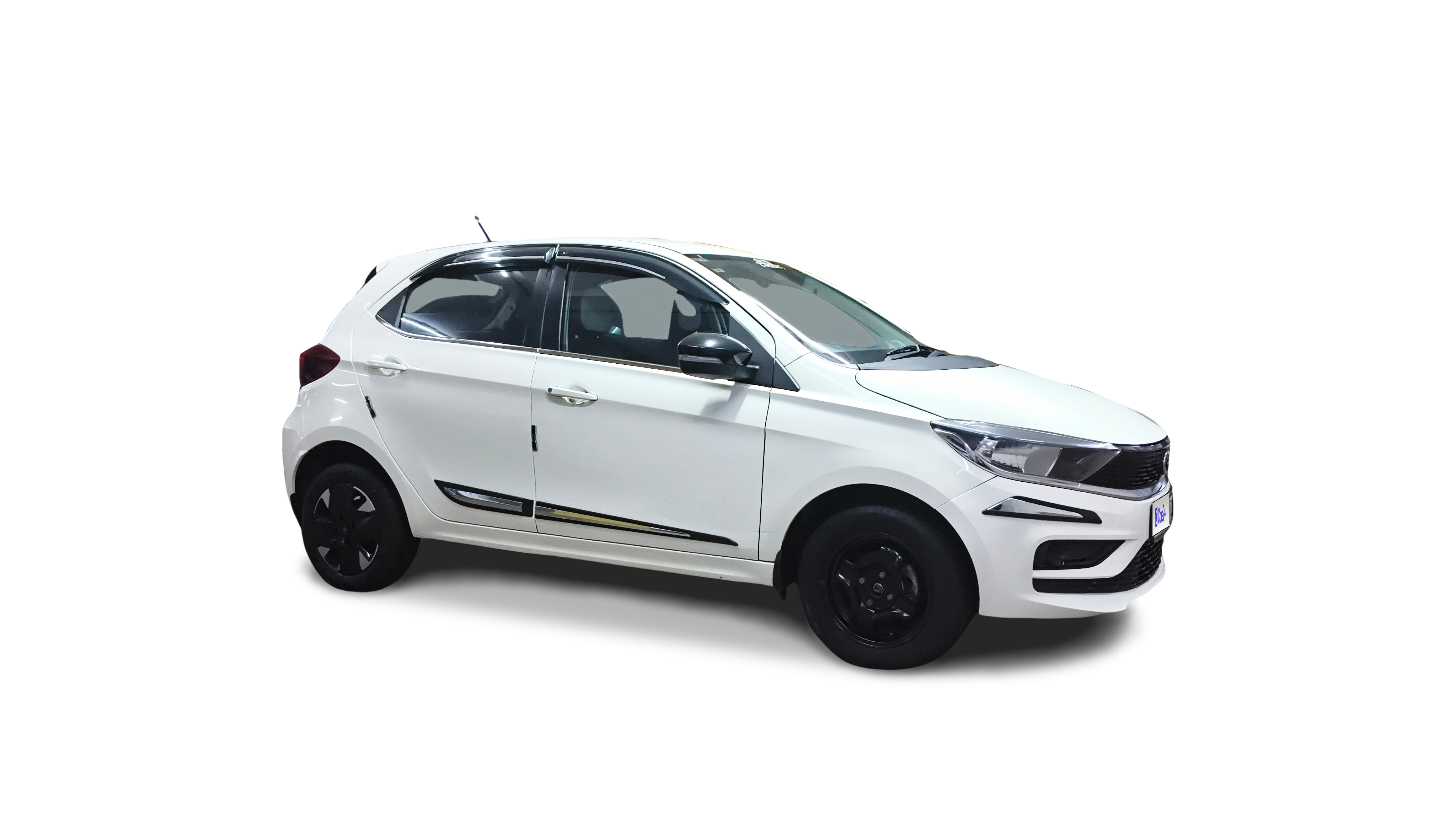 2025 Tata Tiago - Hatchback - CNG - Manual - ₹6.23 lakh