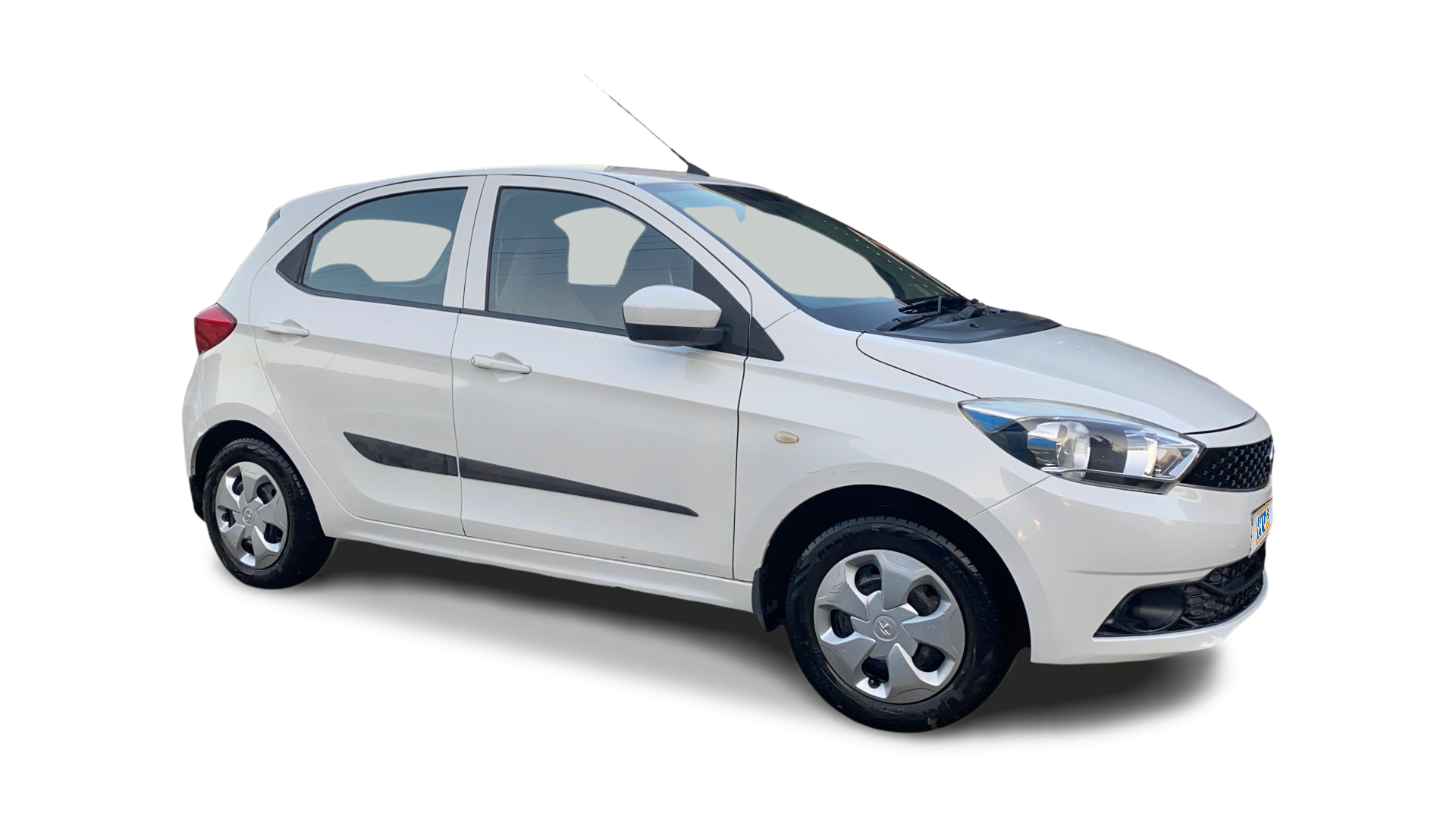 Tata Tiago-img