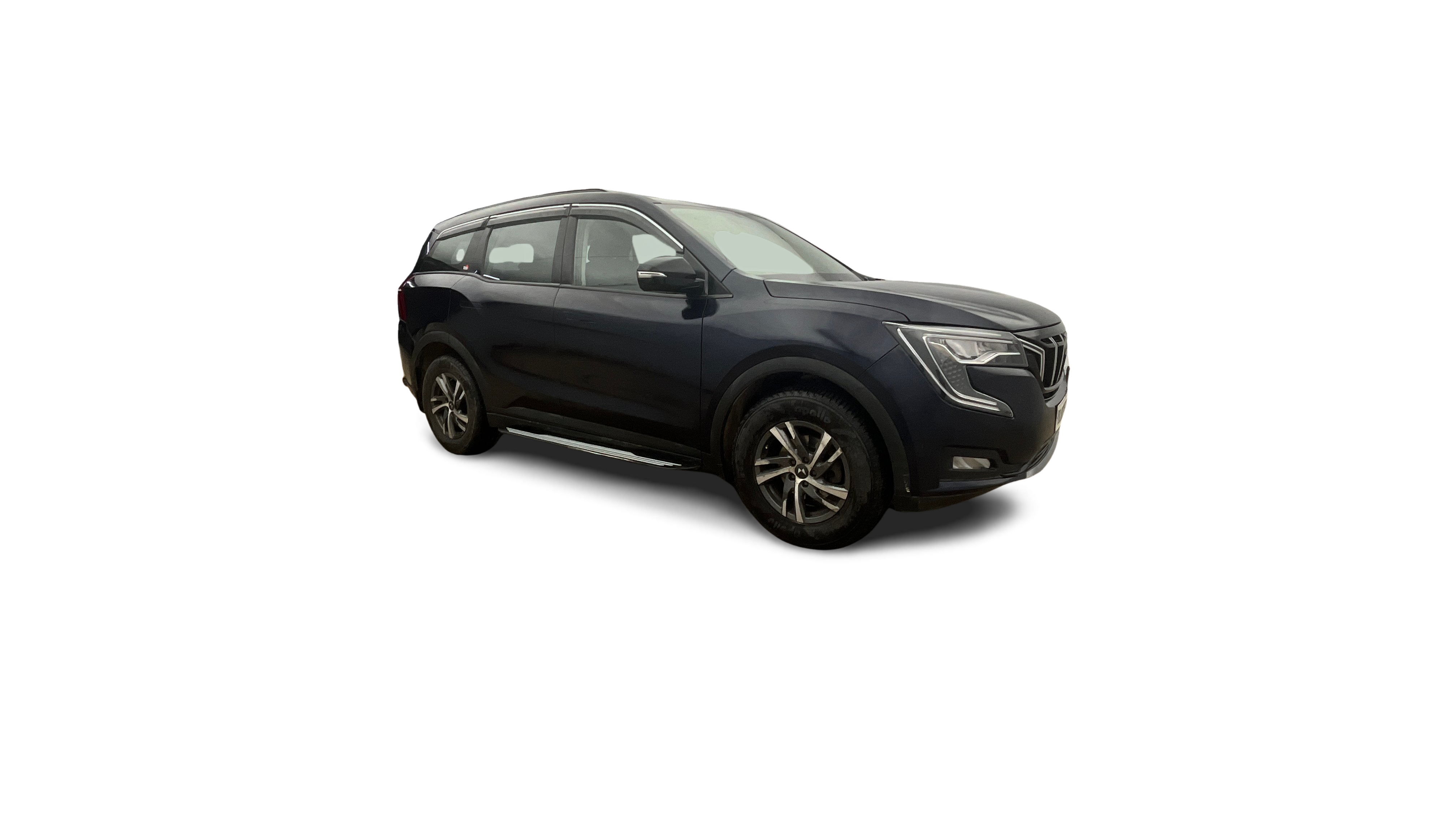 2023 Mahindra XUV700 - SUV - Diesel - Manual - ₹14.48 lakh