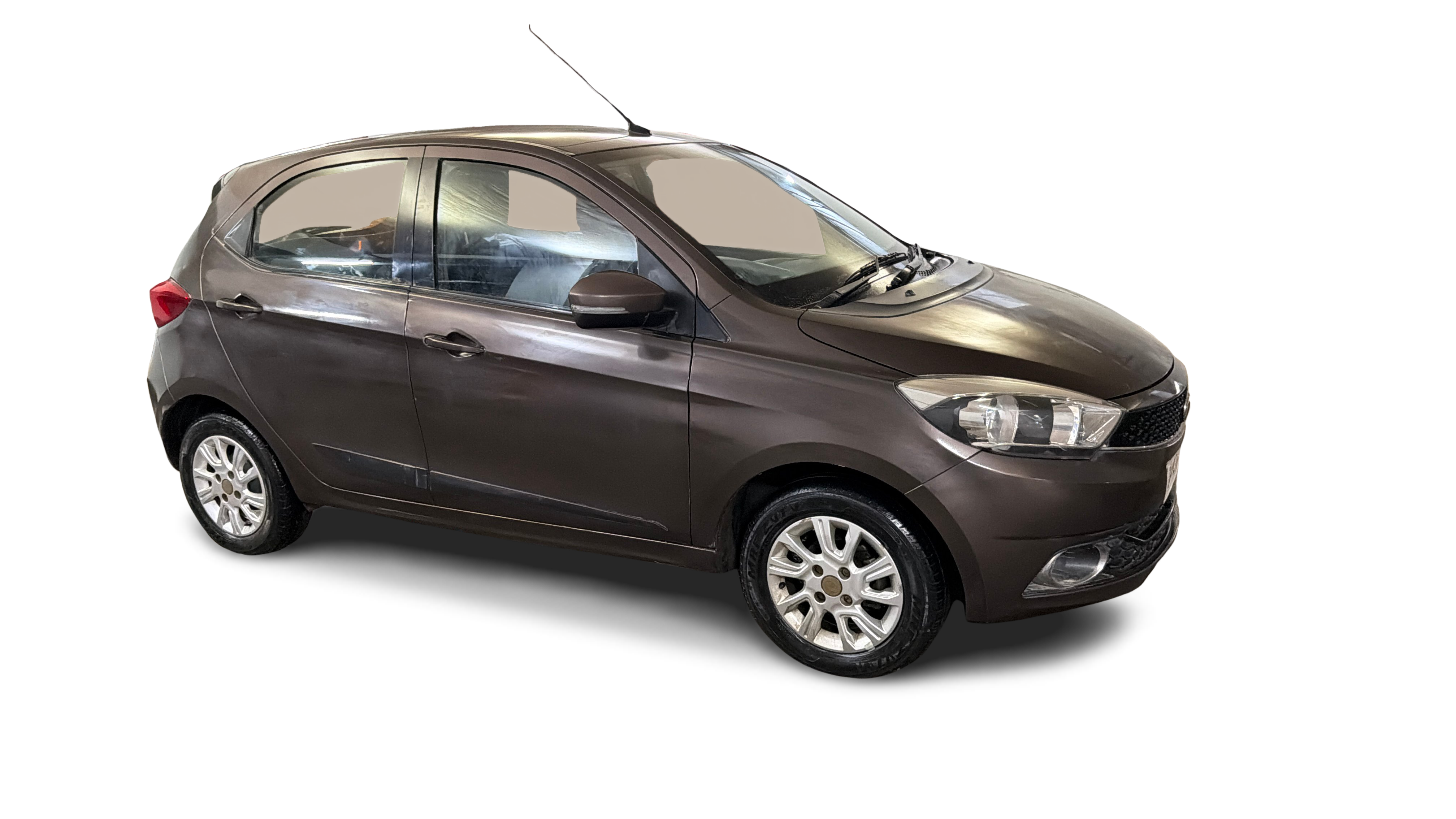 2018 Tata Tiago - Hatchback - Petrol - Manual - ₹2.57 lakh
