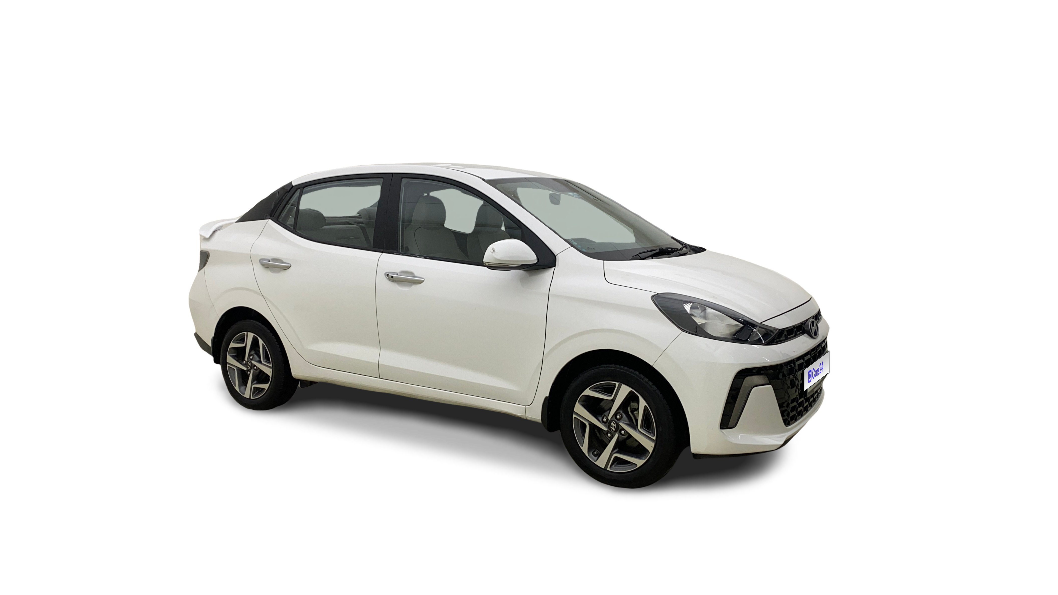 2025 Hyundai AURA - Sedan - CNG - Manual - ₹7.64 lakh
