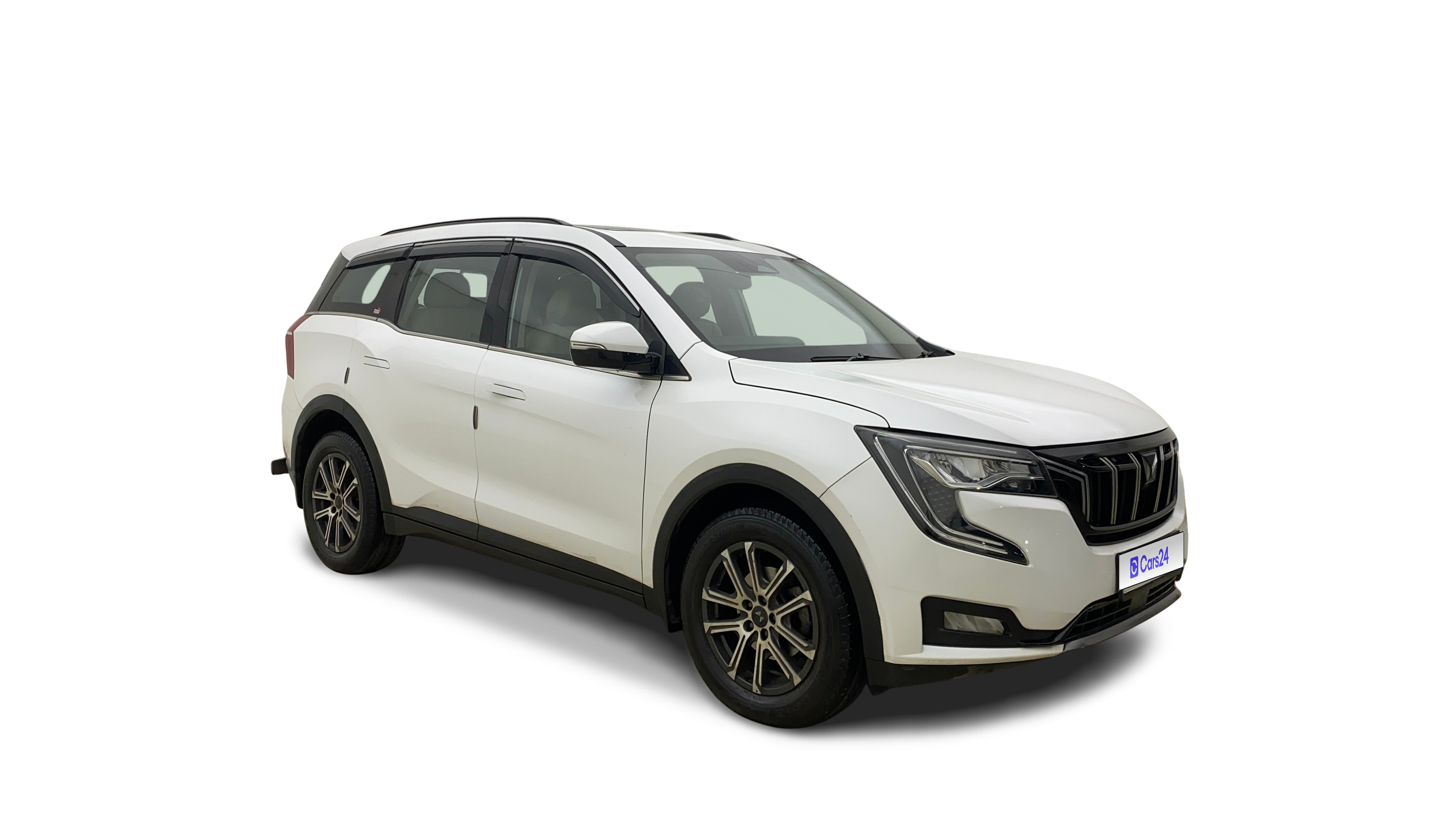 2025 Mahindra XUV700 - SUV - Petrol - Automatic - ₹19.25 lakh