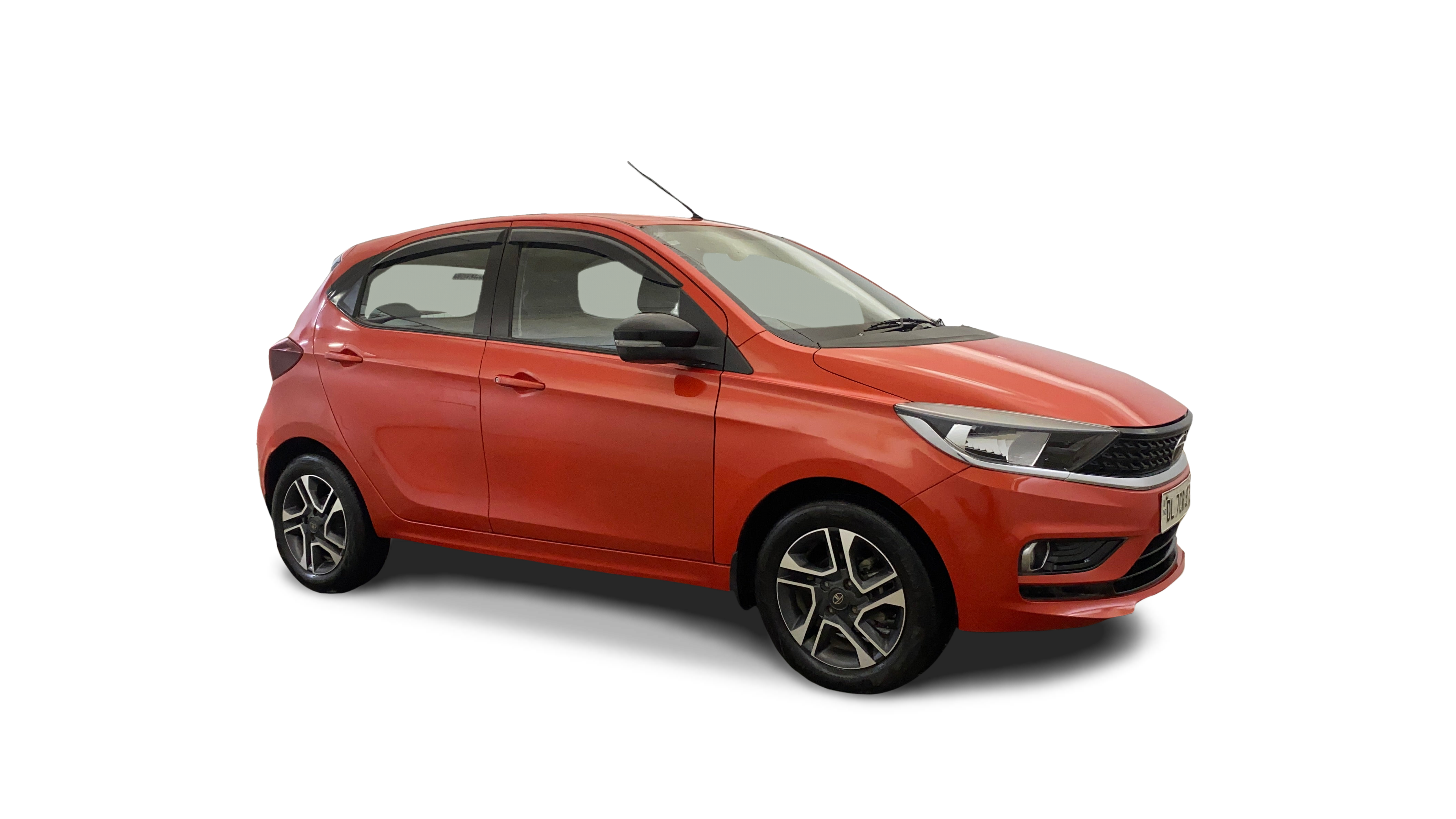 Tata Tiago-img